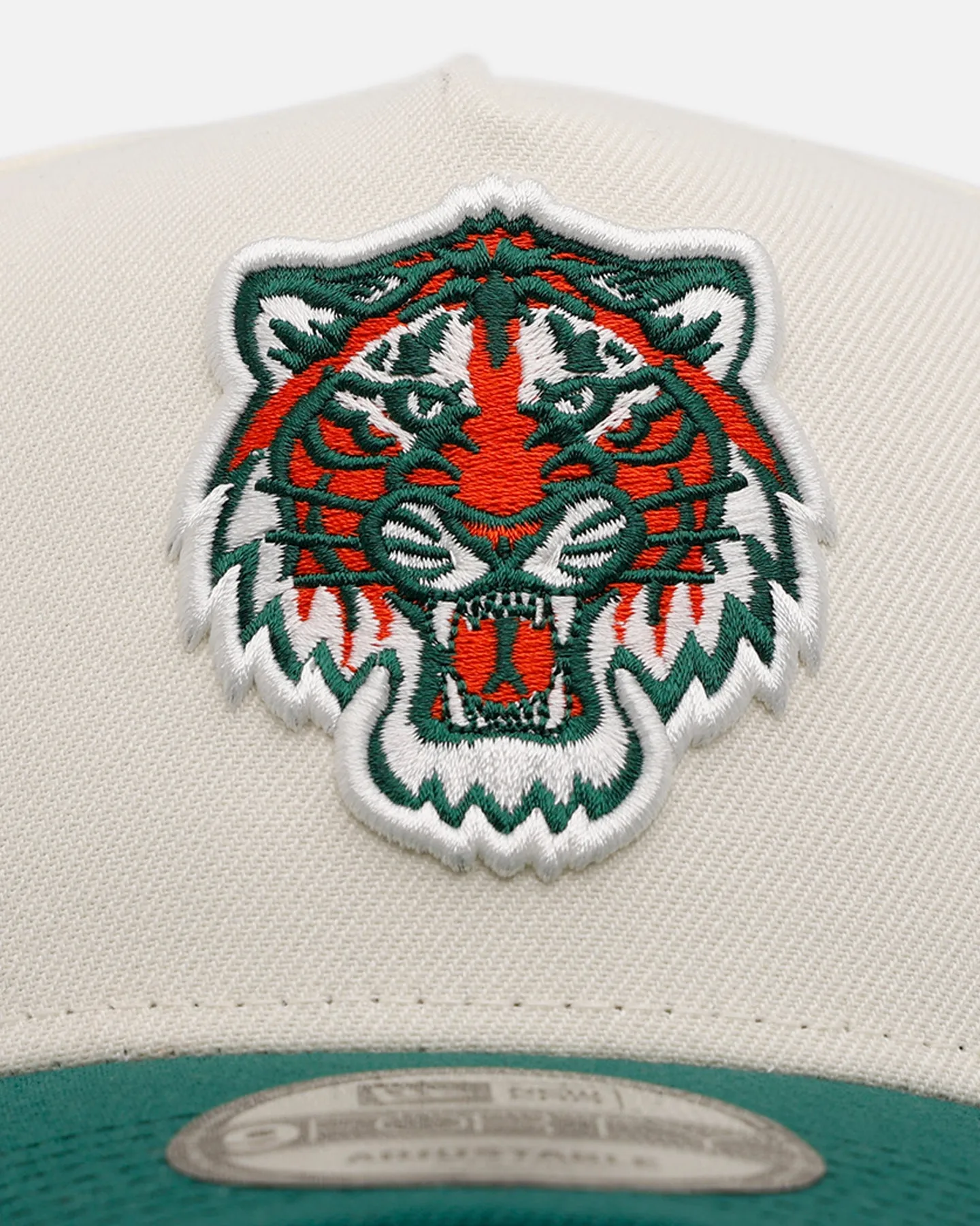New Era Detroit Tigers 'Citrus' 9FORTY A-Frame Snapback Chrome/Green/Orange sold by Culture Kings product image thumbnail 5