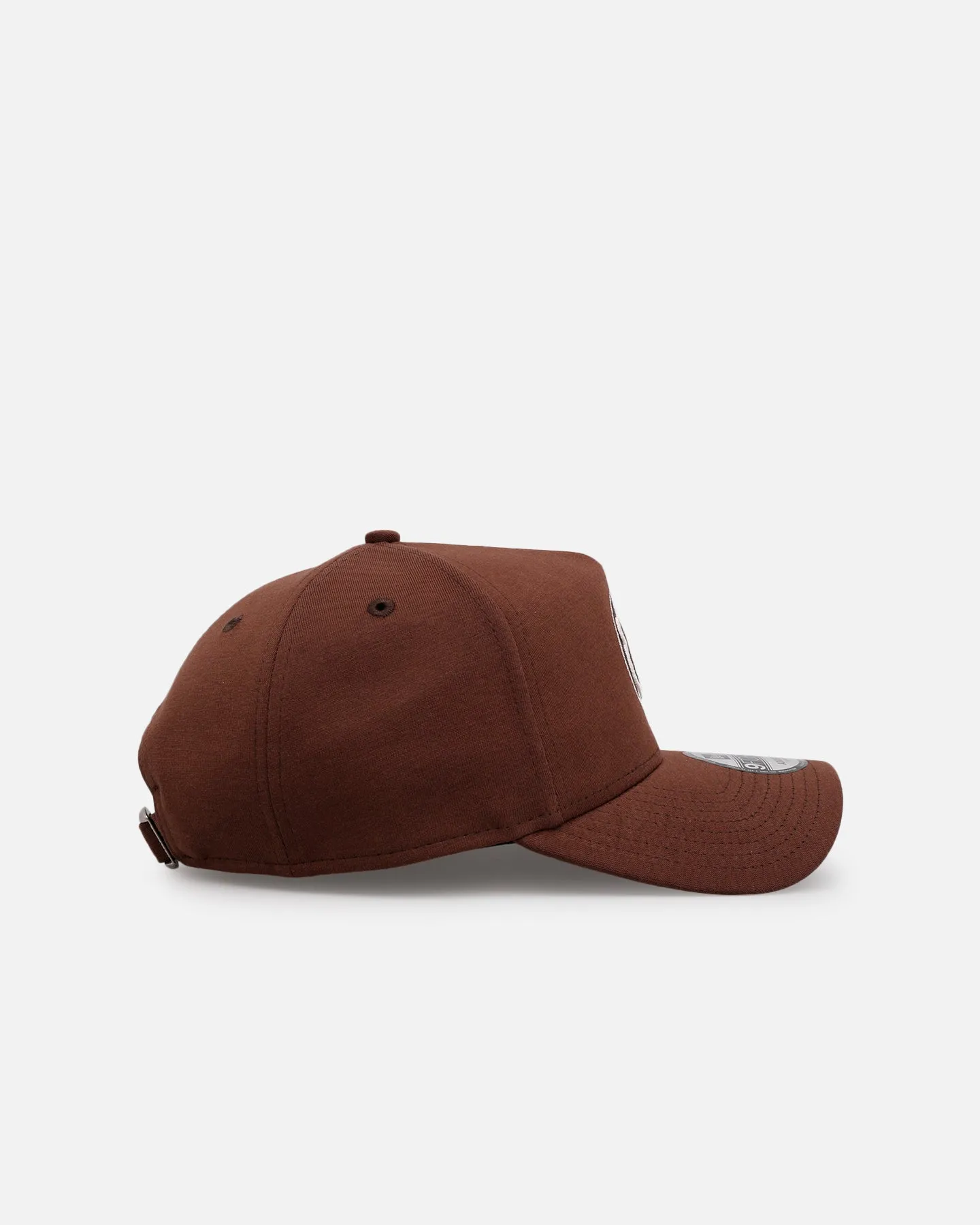 New Era Chicago Cubs 'Cozy 2.0' 9FORTY A-Frame Strapback Brown sold by Culture Kings product image thumbnail 3