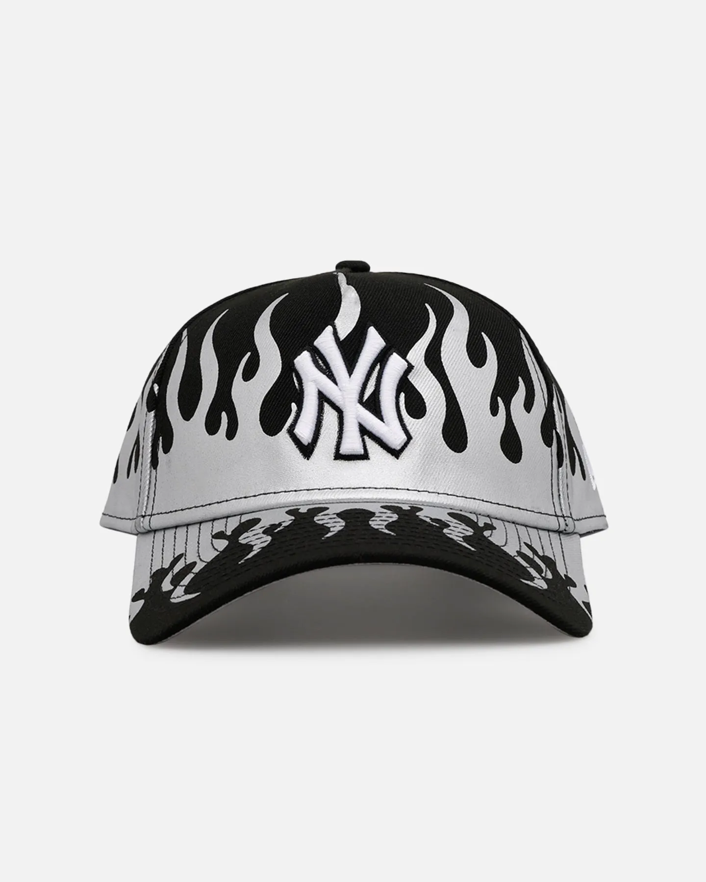 New Era New York Yankees 'Metallic Flames' 9FORTY A-Frame Snapback Black/Silver sold by Culture Kings