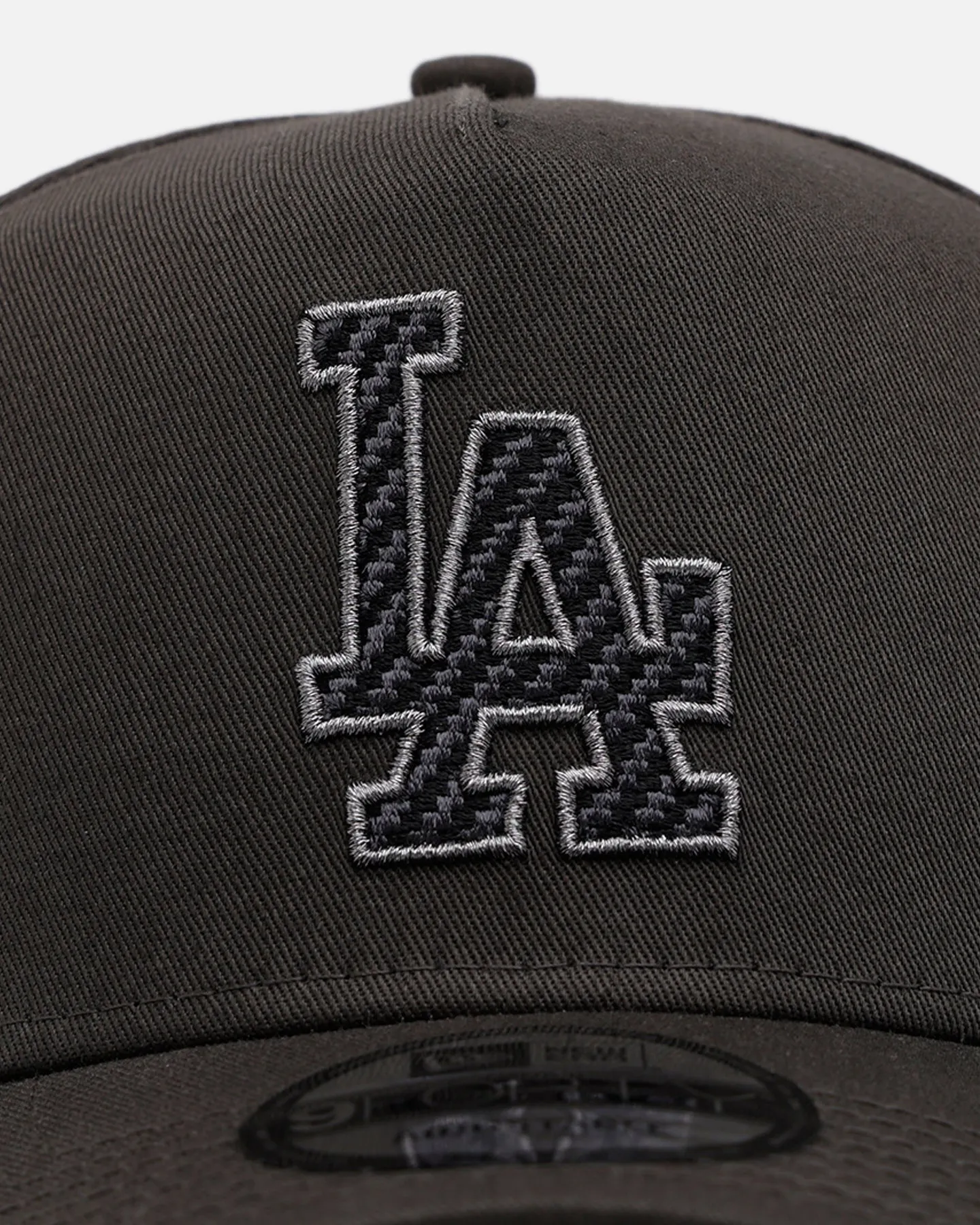 New Era Los Angeles Dodgers 'Carbon Weave' 9FORTY A-Frame Snapback Black sold by Culture Kings product image thumbnail 5