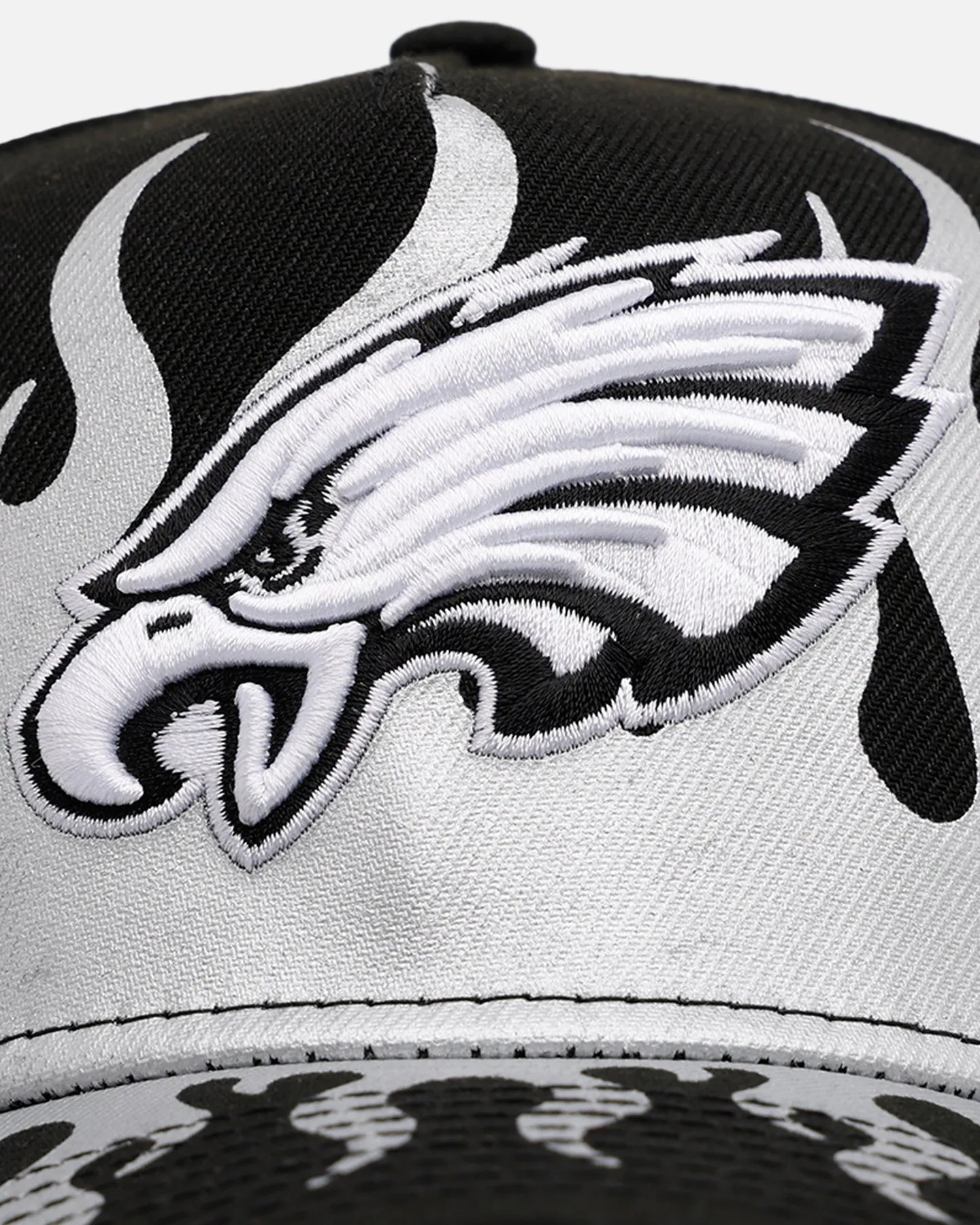 New Era Philadelphia Eagles 'Metallic Flames' 9FORTY A-Frame Snapback Black/Silver sold by Culture Kings product image thumbnail 5