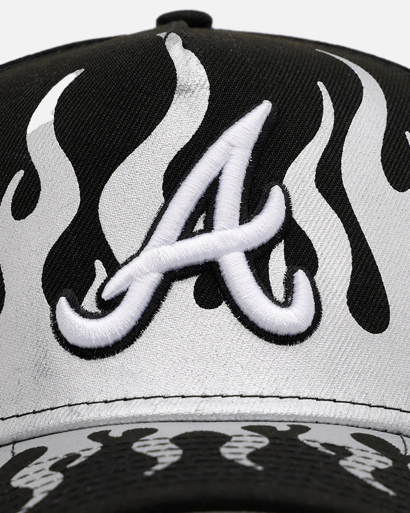 New Era Atlanta Braves 'Metallic Flames' 9FORTY A-Frame Snapback Black/Silver sold by Culture Kings product image thumbnail 5