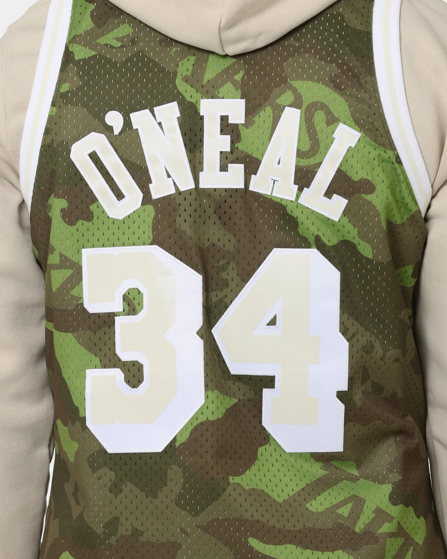 Mitchell & Ness Los Angeles Lakers '96-'97 Camo Swing Jersey Green Camo sold by Culture Kings product image thumbnail 5
