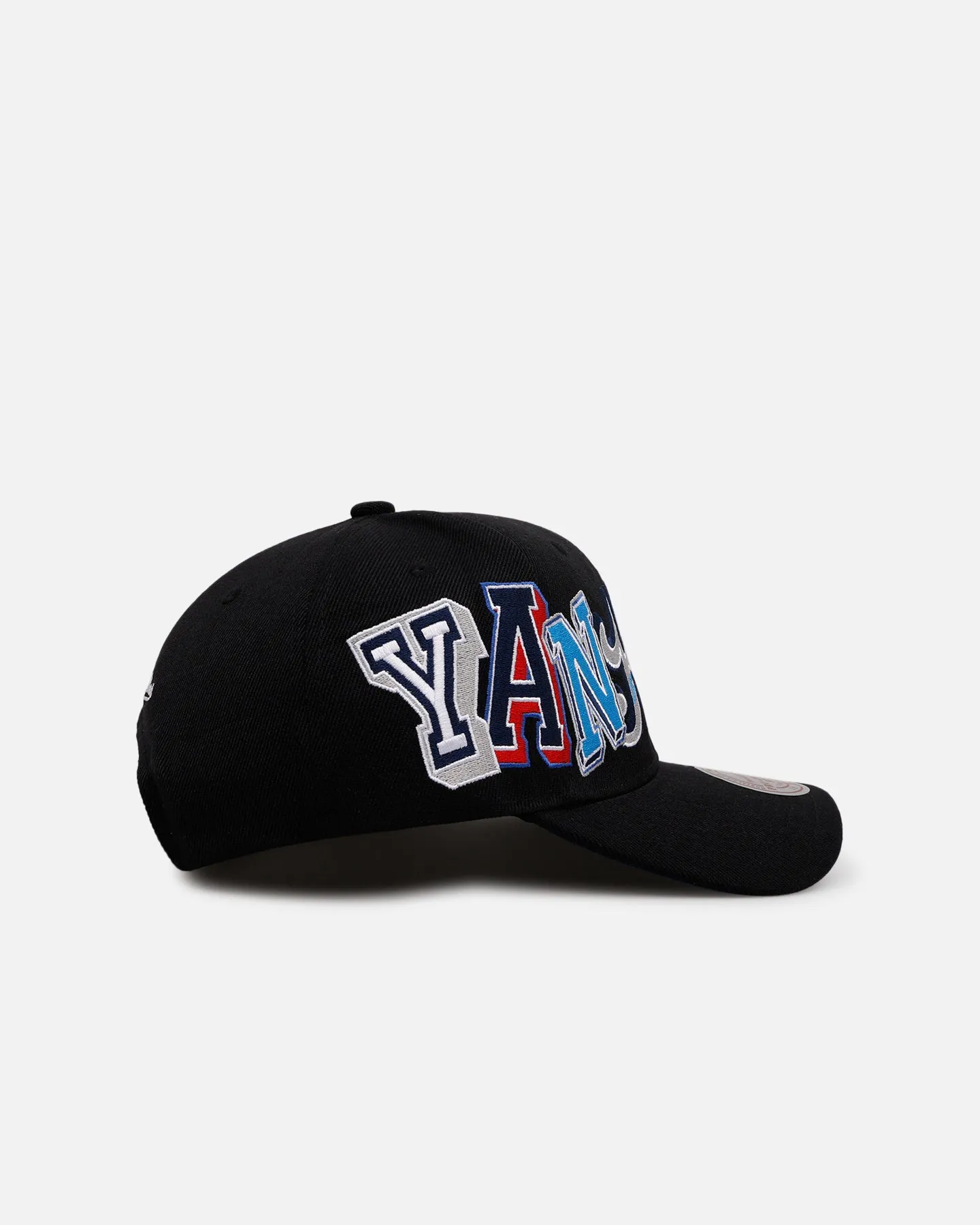 Mitchell & Ness New York Yankees 'Hyper Type' Pro Crown Snapback Black sold by Culture Kings product image thumbnail 3