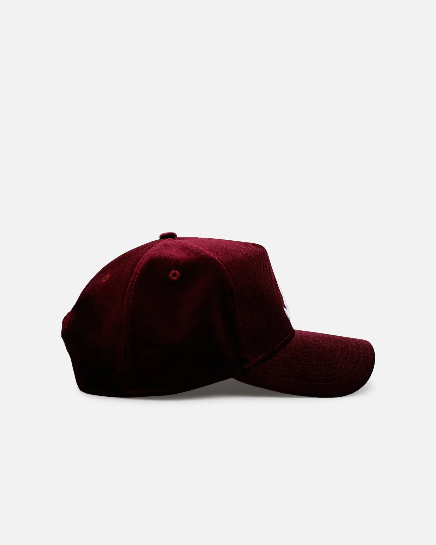 New Era Atlanta Braves 'Velvet Dreams 2.0' 9FORTY A-Frame Snapback Burgundy sold by Culture Kings product image thumbnail 4