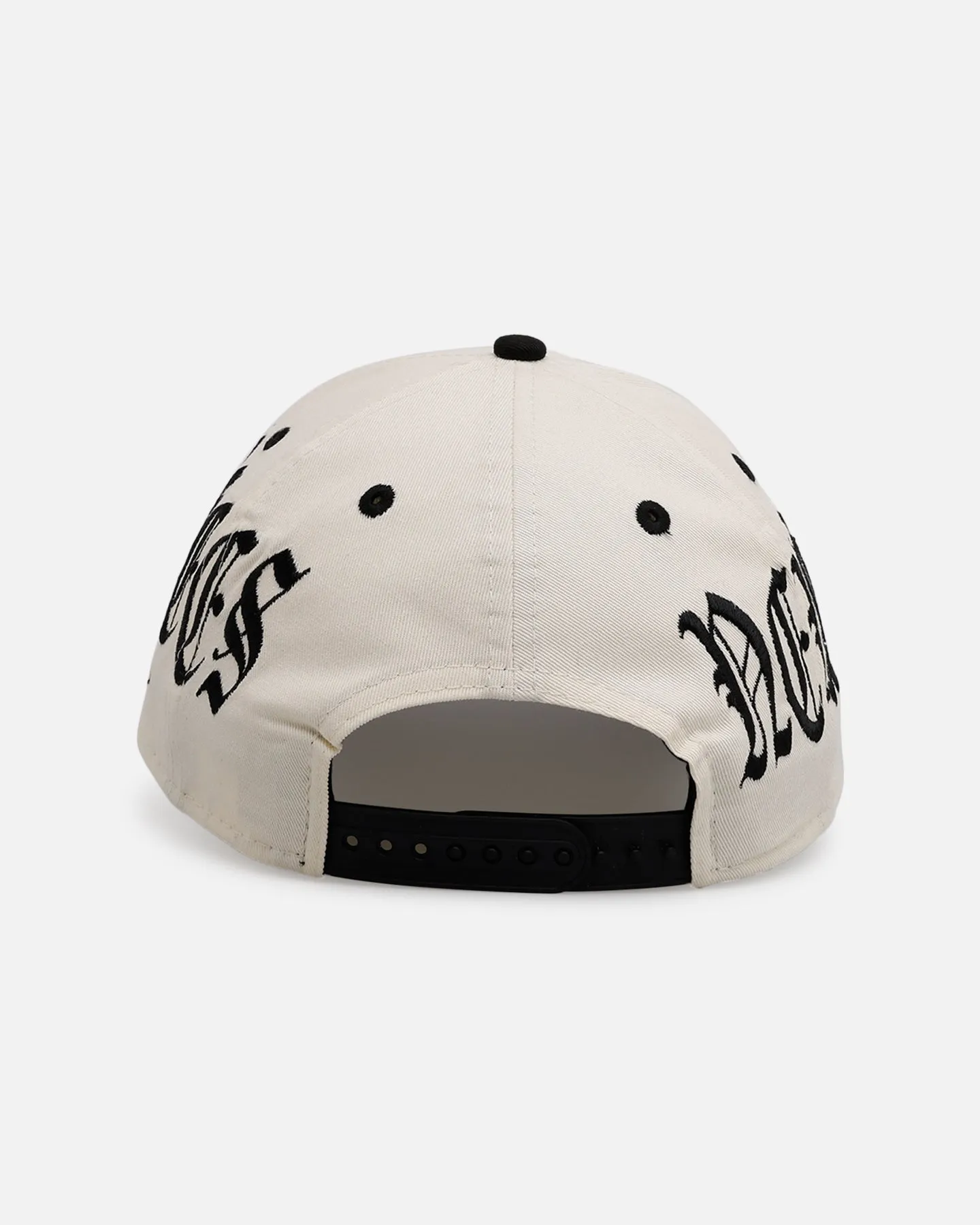 New Era New York Yankees 'Gothic Script Two Tone' 9FORTY A-Frame Snapback Chrome/Black sold by Culture Kings product image thumbnail 2