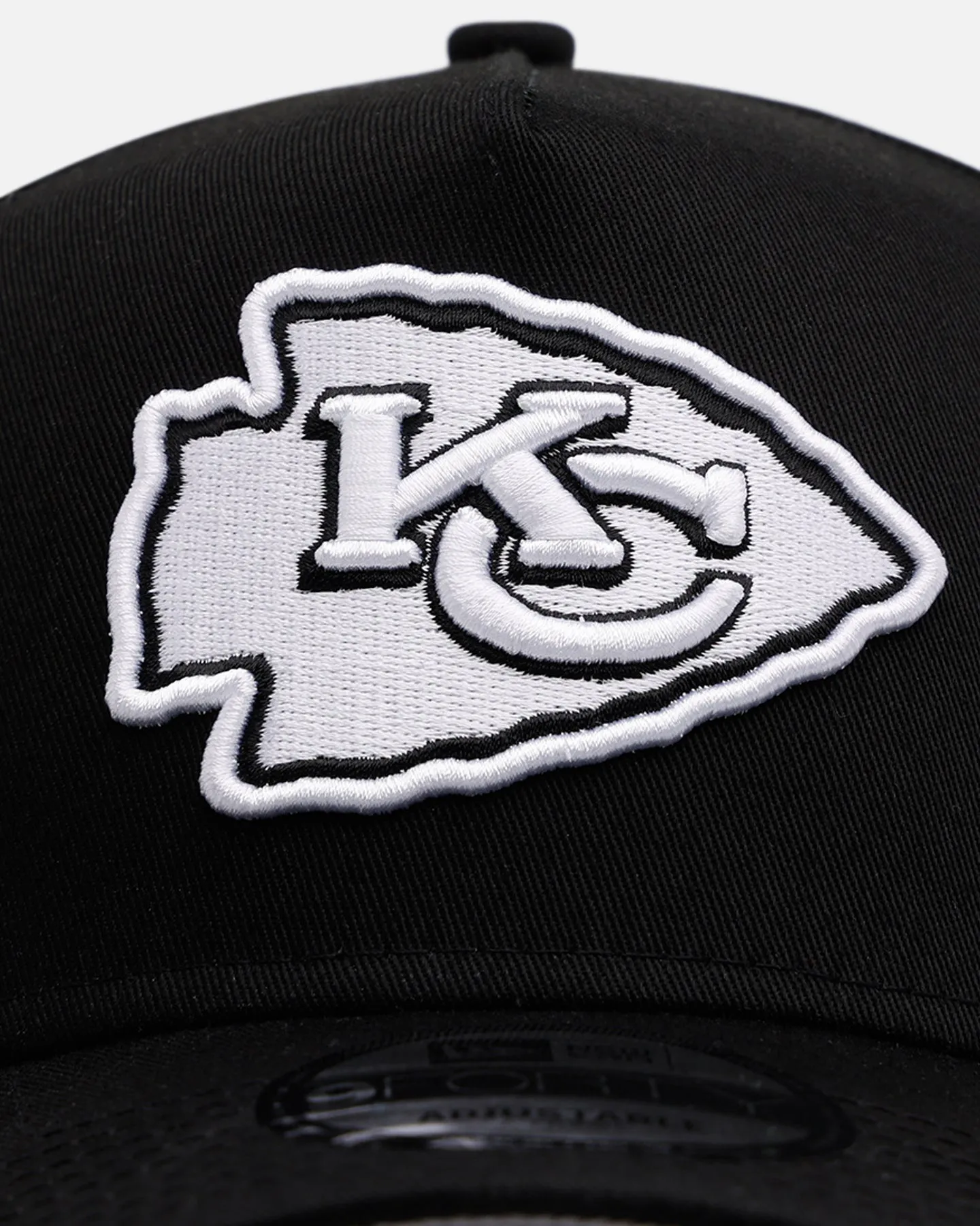 New Era Kansas City Chiefs 'Pink Rose Embroidery' 9FORTY A-Frame Snapback Black/Pink sold by Culture Kings product image thumbnail 5