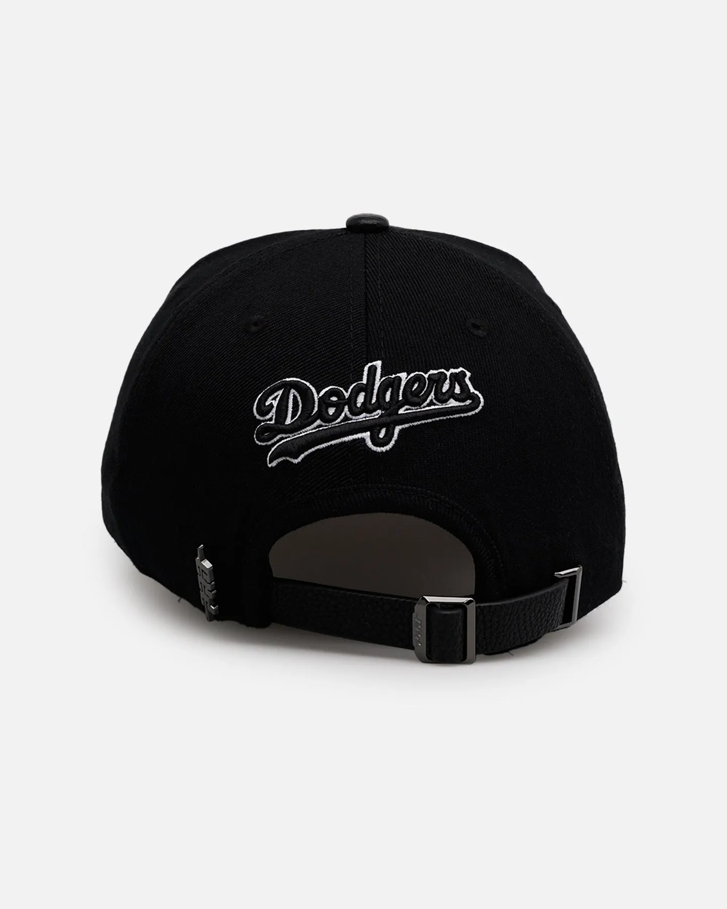 Pro Standard Los Angeles Dodgers 'Black Chenille' Pro Pinch Strapback Black sold by Culture Kings product image thumbnail 3