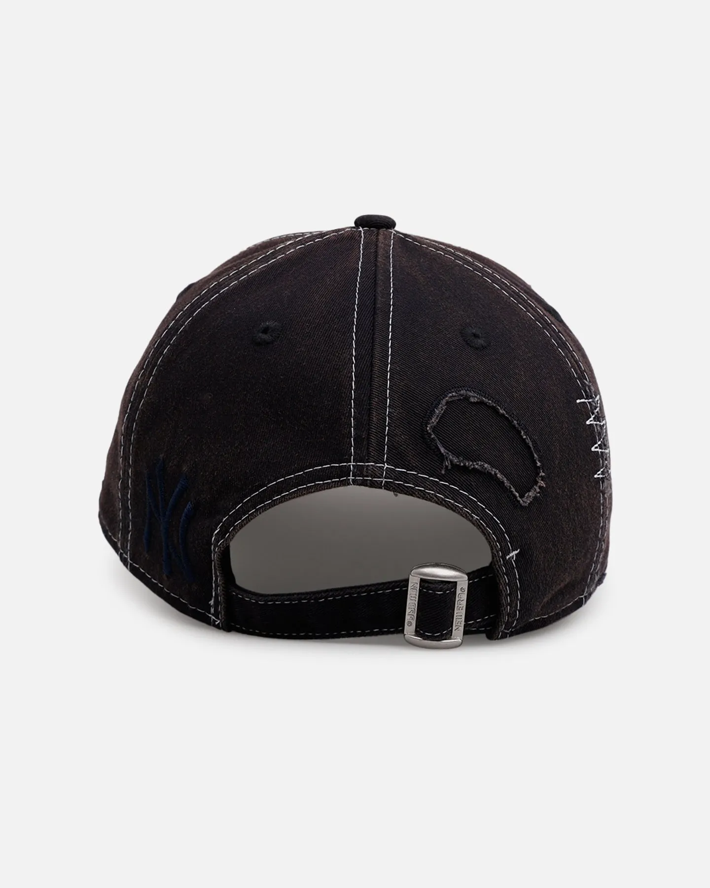 New Era New York Yankees 'Distressed And Worn' 9FORTY A-Frame Casual Strapback Navy sold by Culture Kings product image thumbnail 2