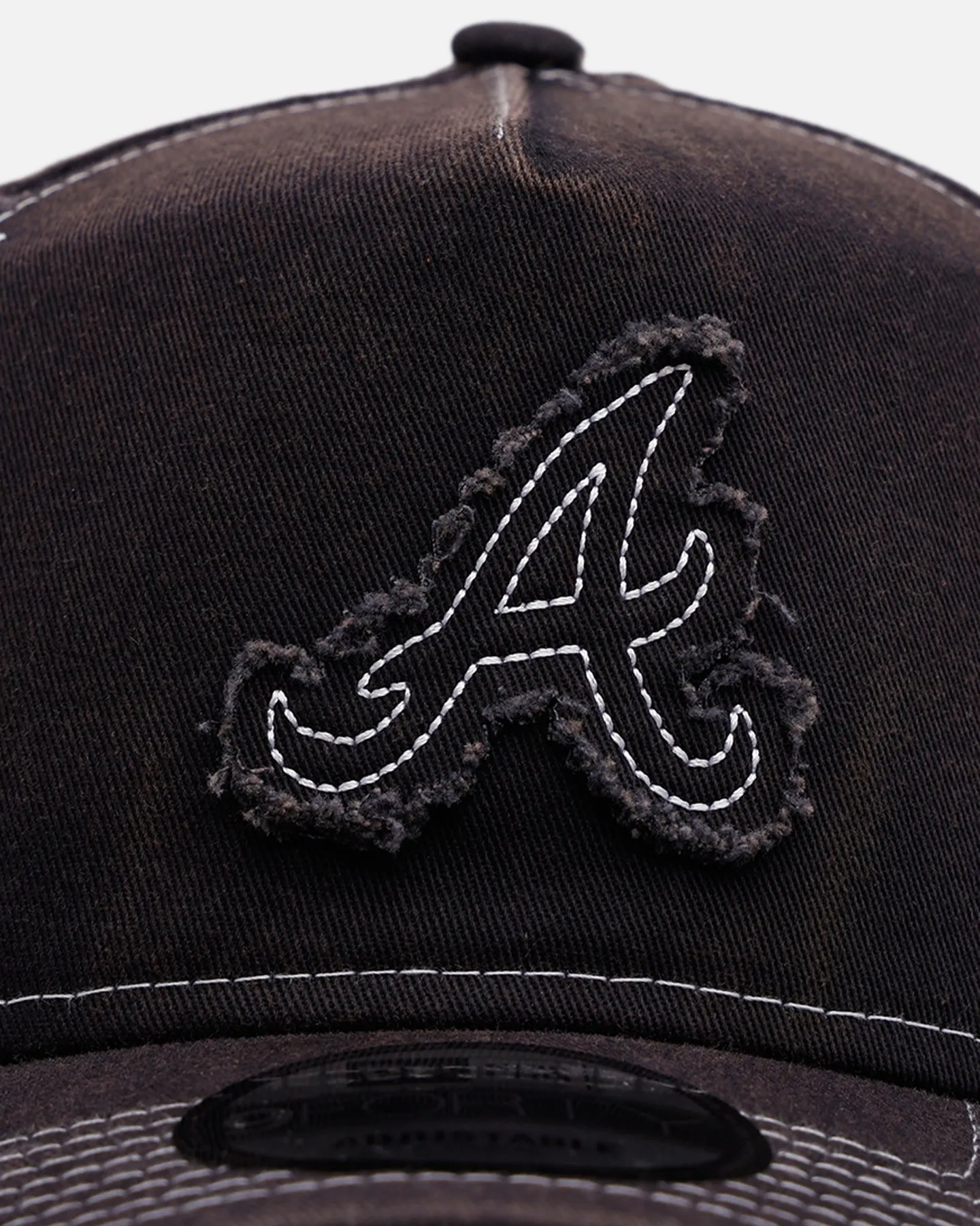 New Era Atlanta Braves 'Distressed And Worn' 9FORTY A-Frame Casual Strapback Navy sold by Culture Kings product image thumbnail 5