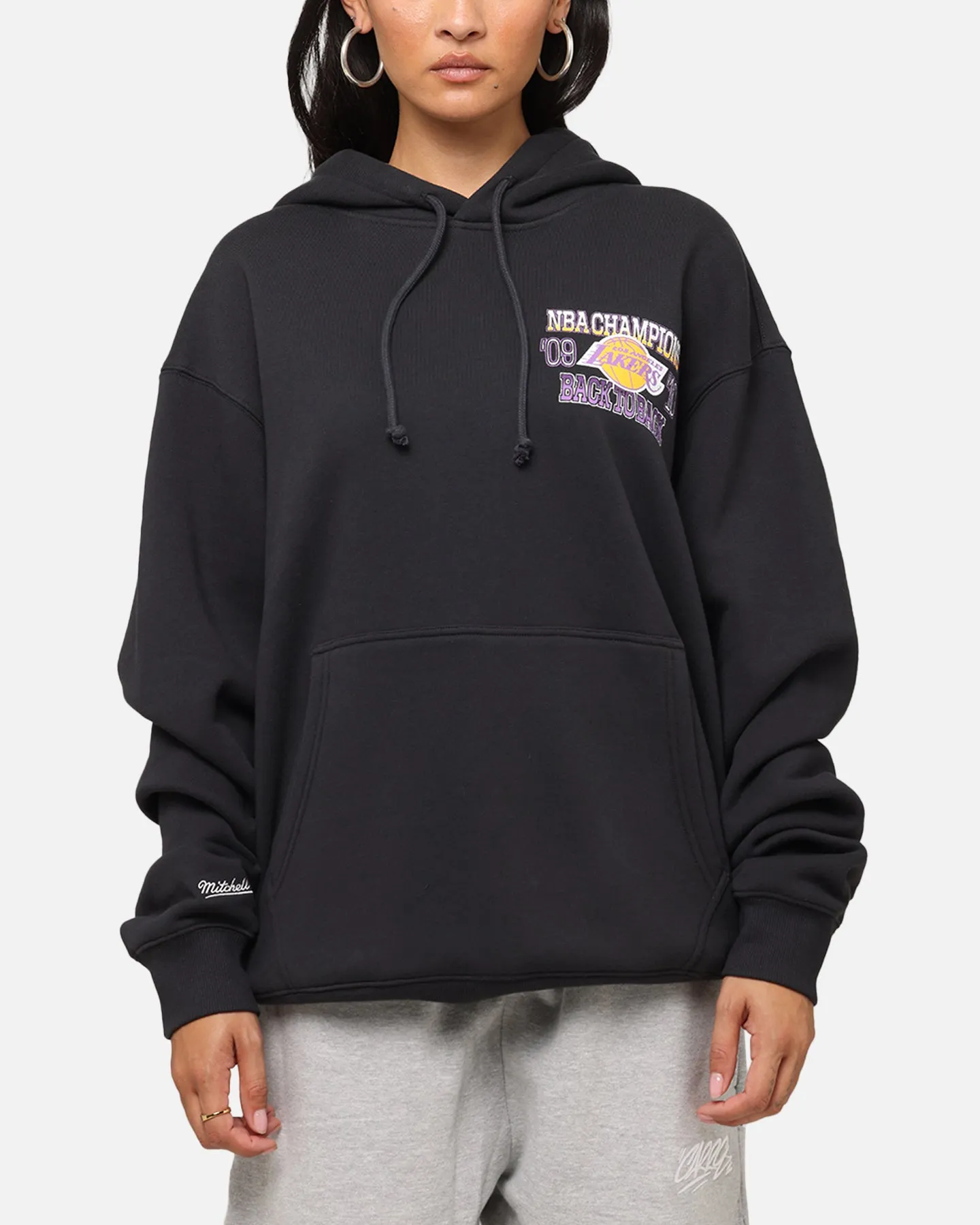 Mitchell & Ness Los Angeles Lakers Back To Back Hoodie Faded Black sold by Culture Kings product image thumbnail 2