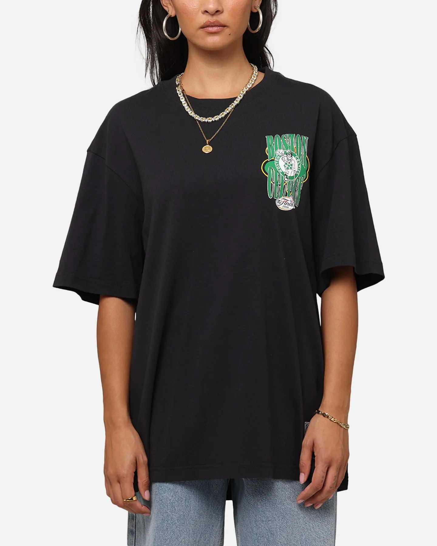 Mitchell & Ness Boston Celtics 18-Time NBA Champions T-Shirt Faded Black sold by Culture Kings product image thumbnail 2