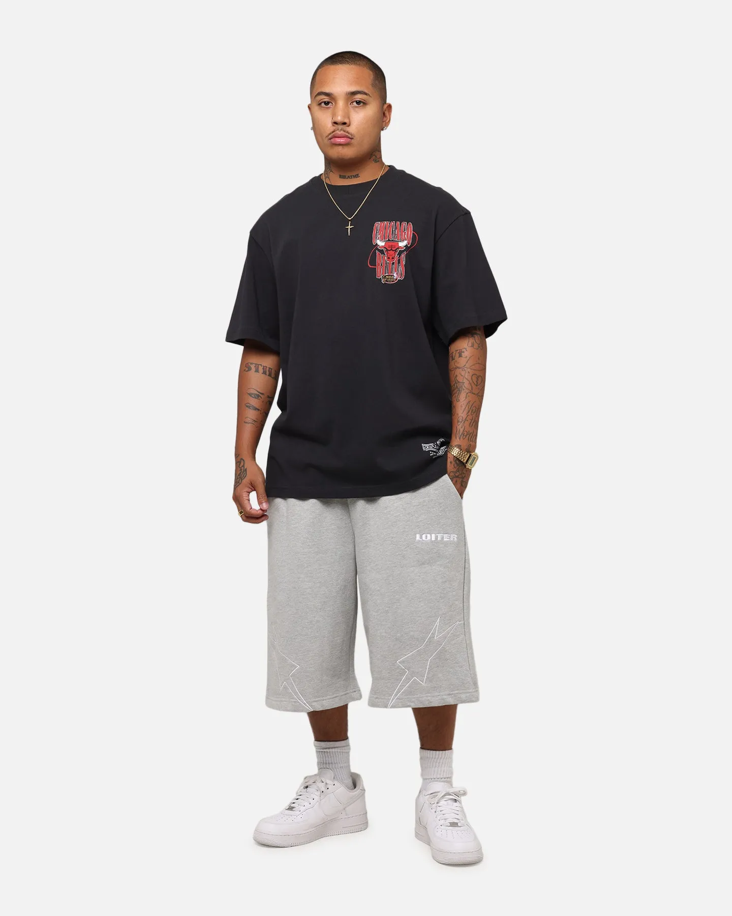 Mitchell & Ness Chicago Bulls 6-Time NBA Champions T-Shirt Faded Black sold by Culture Kings product image thumbnail 4