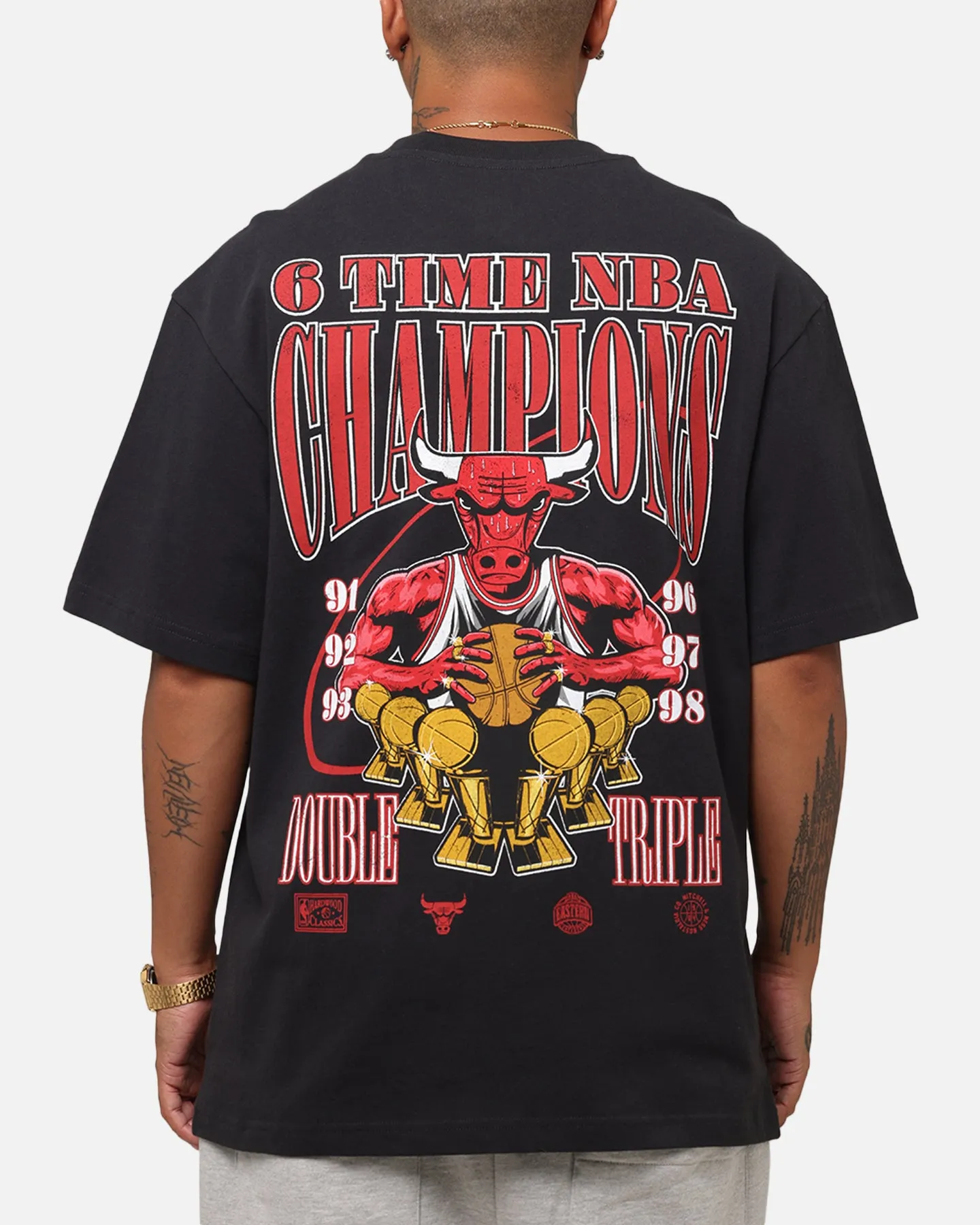 Mitchell & Ness Chicago Bulls 6-Time NBA Champions T-Shirt Faded Black sold by Culture Kings
