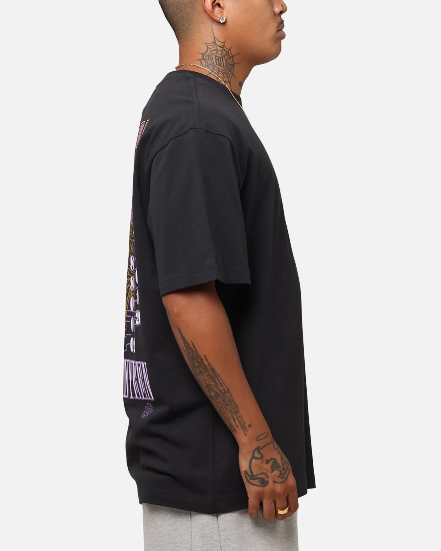 Mitchell & Ness Los Angeles Lakers 17-Time NBA Champions T-Shirt Faded Black sold by Culture Kings product image thumbnail 5