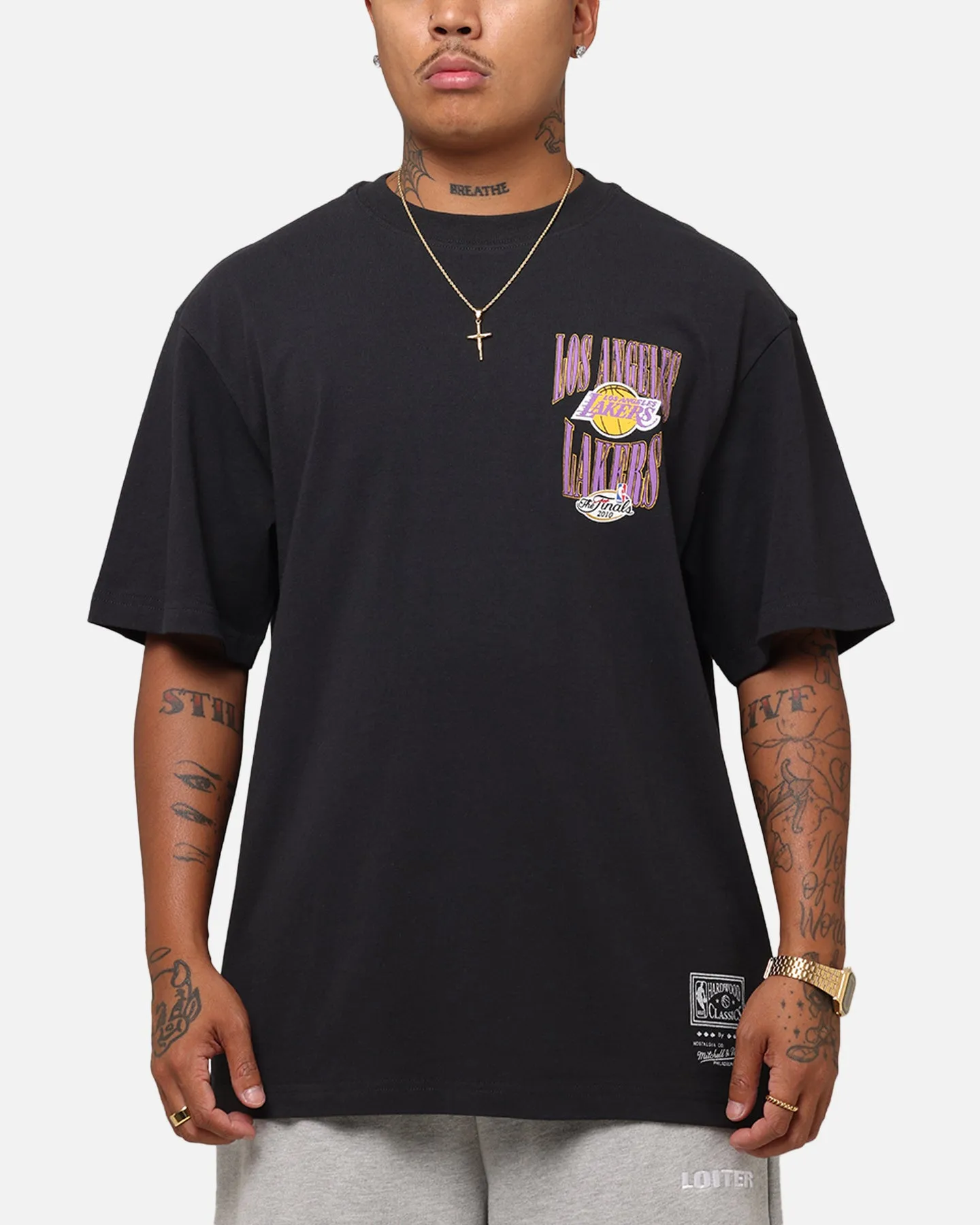 Mitchell & Ness Los Angeles Lakers 17-Time NBA Champions T-Shirt Faded Black sold by Culture Kings product image thumbnail 2