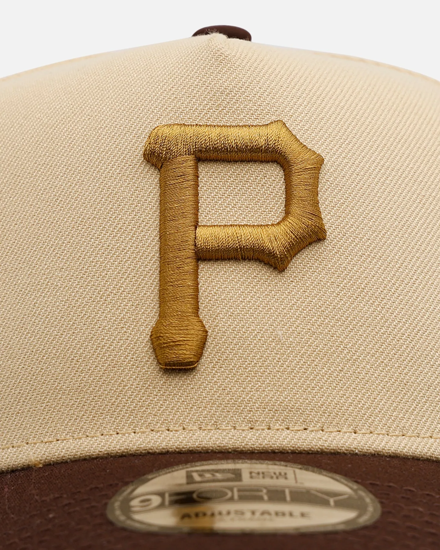 New Era Pittsburgh Pirates 'Vintage' 9FORTY A-Frame Snapback Vegas Gold sold by Culture Kings product image thumbnail 5