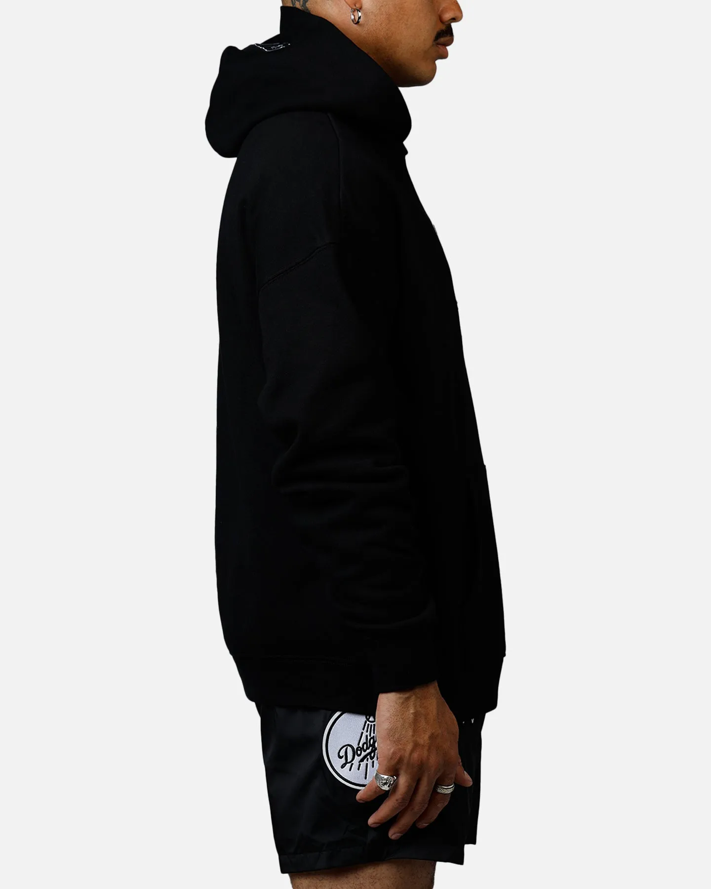 Pro Standard Los Angeles Dodgers Chenille Hoodie Black sold by Culture Kings product image thumbnail 4