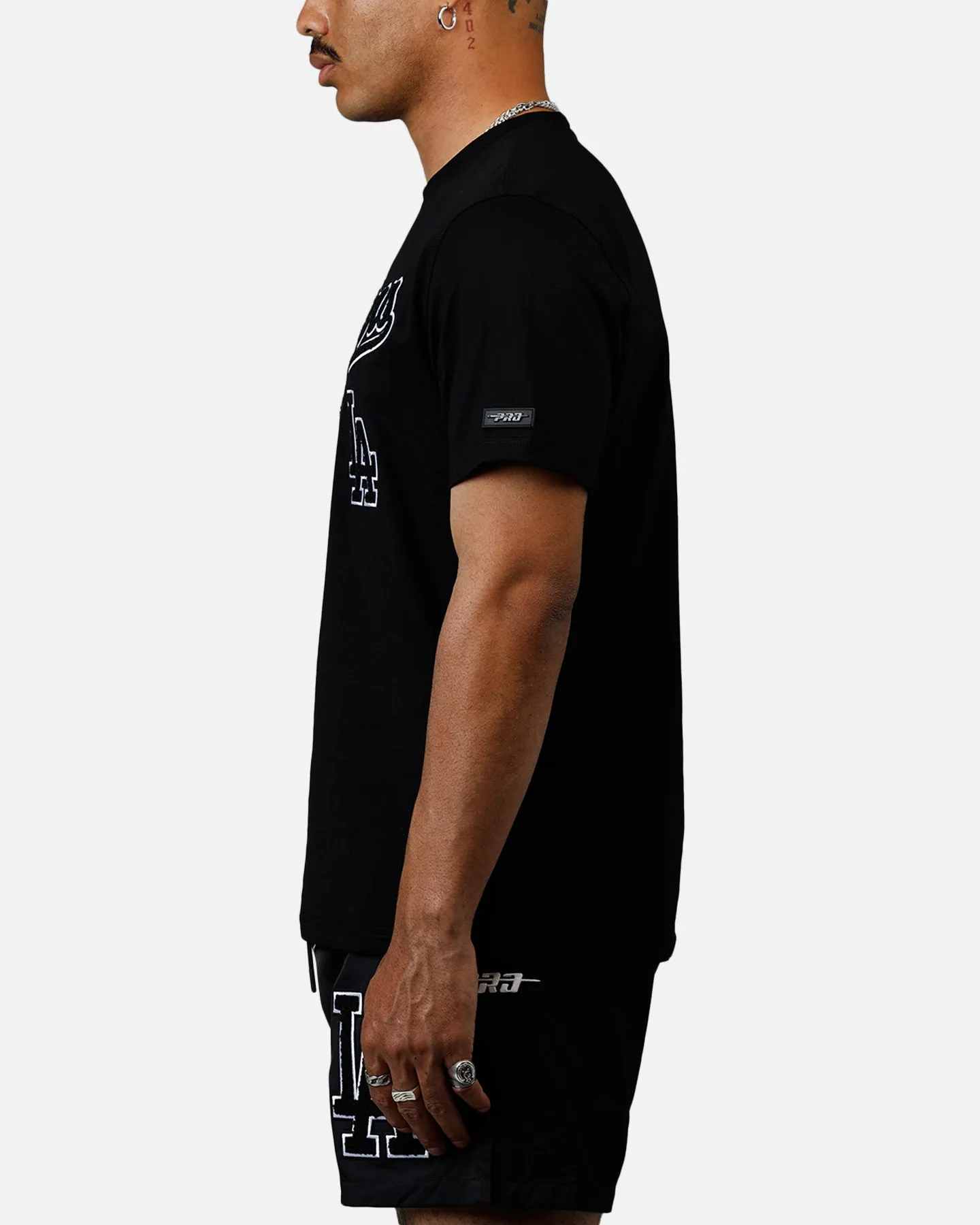 Pro Standard Los Angeles Dodgers Chenille T-Shirt Black sold by Culture Kings product image thumbnail 5