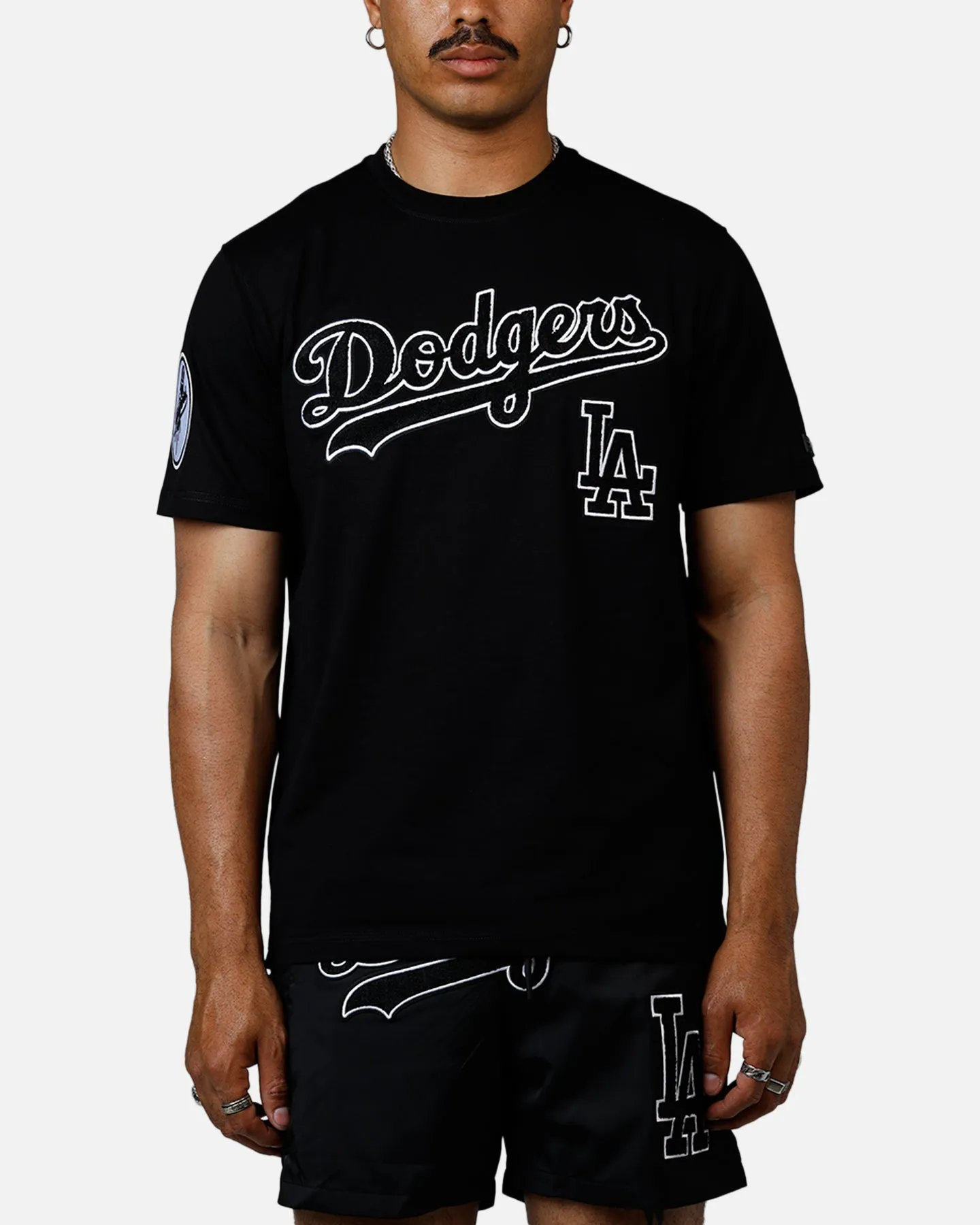 Pro Standard Los Angeles Dodgers Chenille T-Shirt Black sold by Culture Kings