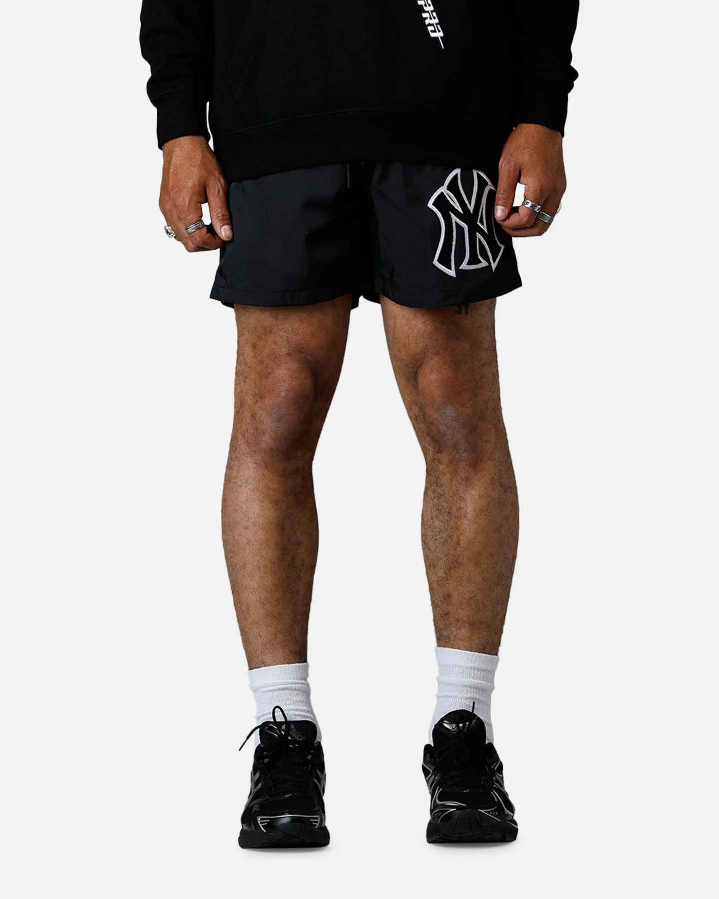 Pro Standard New York Yankees Chenille Shorts Black sold by Culture Kings