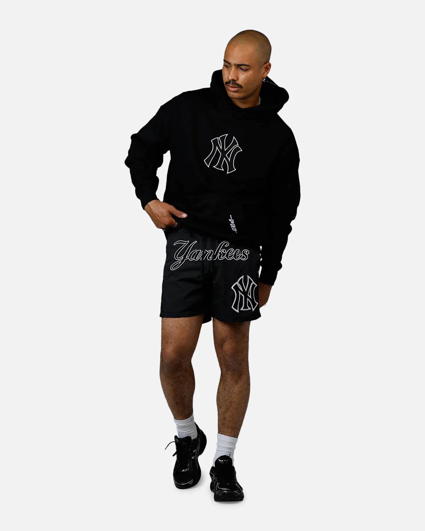 Pro Standard New York Yankees Chenille Shorts Black sold by Culture Kings product image thumbnail 2