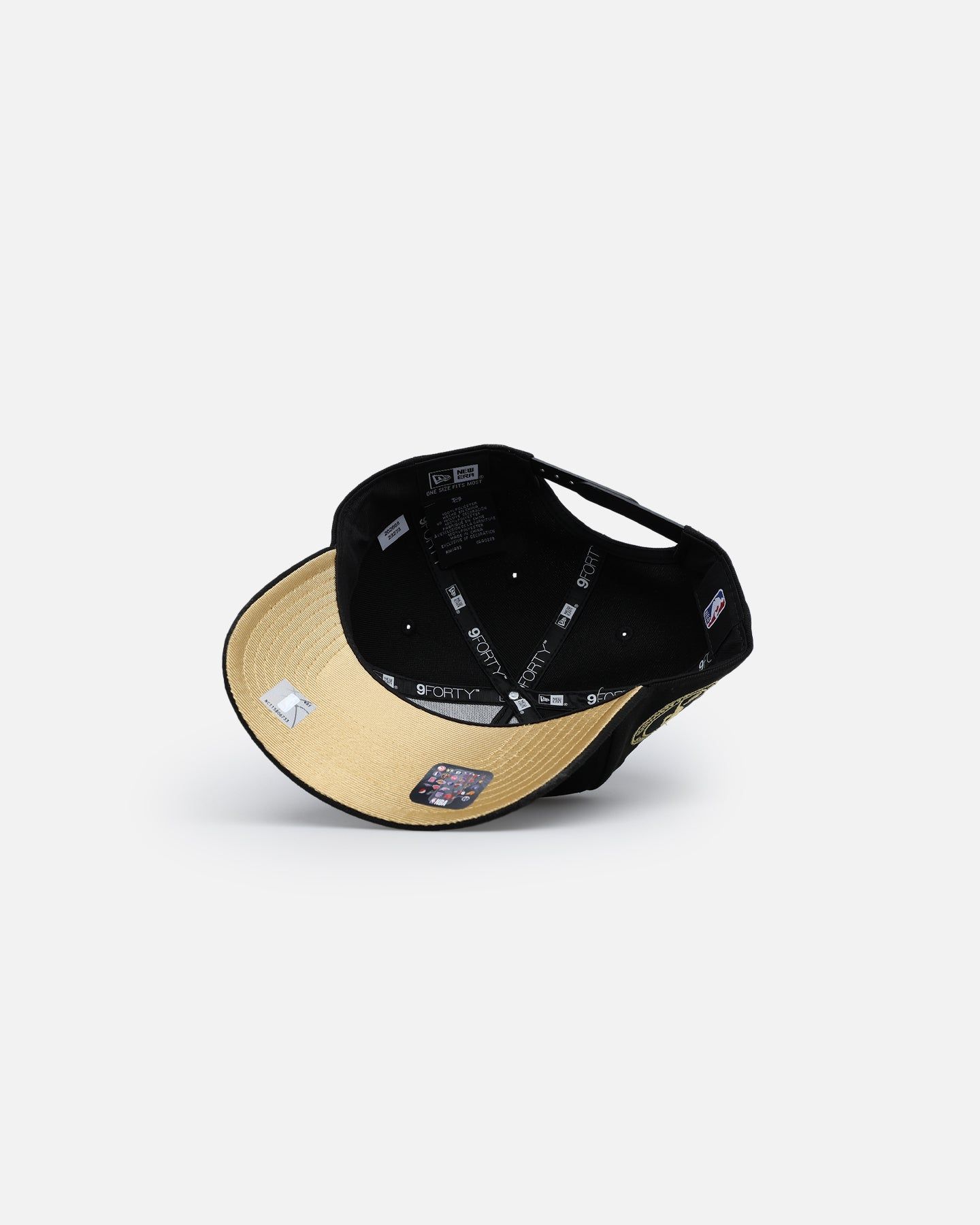 New Era Cleveland Caveliers 'NBA Gold Links' 9FORTY A-Frame Snapback Black/Gold sold by Culture Kings product image thumbnail 5