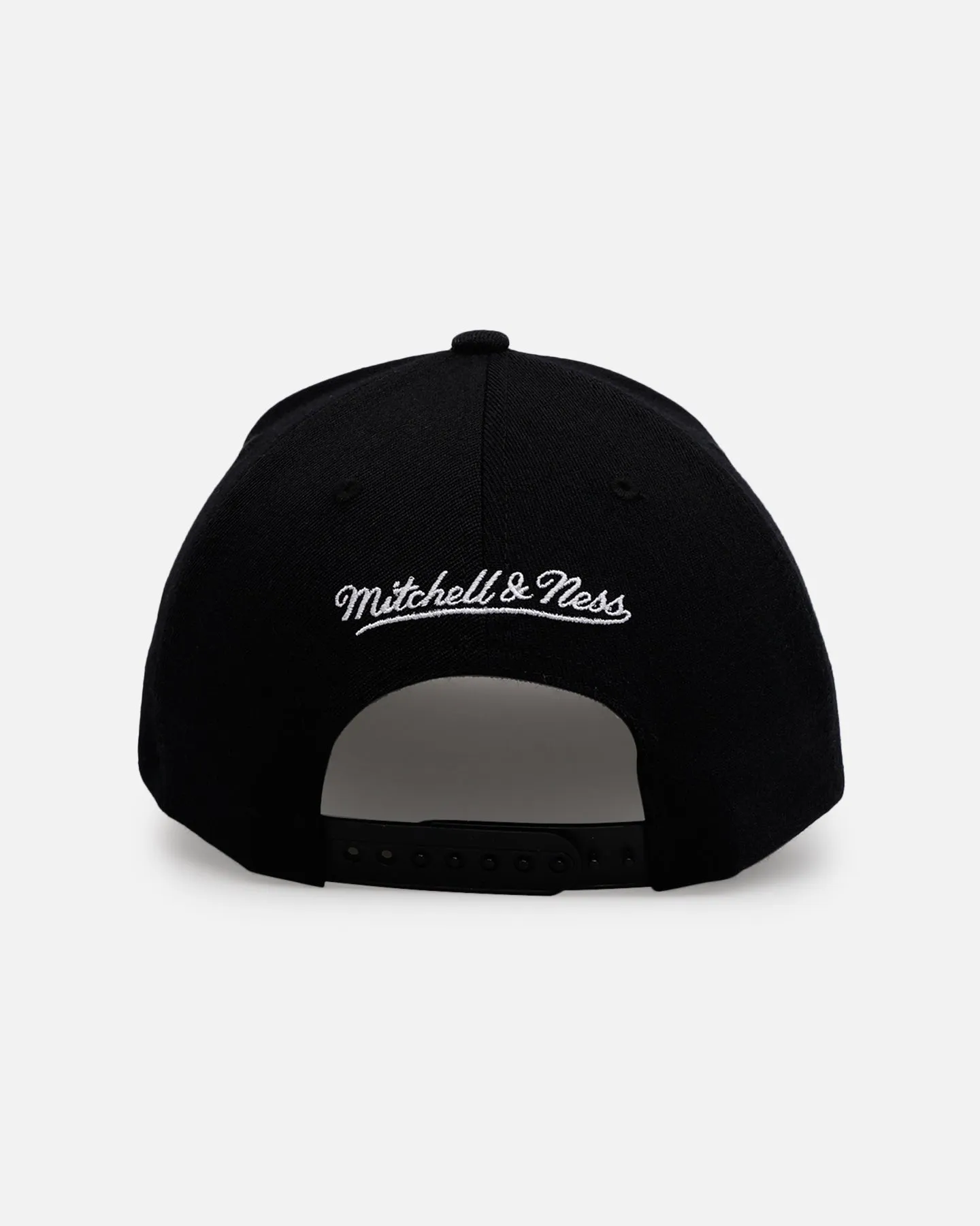 Mitchell & Ness Chicago Bulls 'NBA Elite Finals' MVP Snapback Black sold by Culture Kings product image thumbnail 2
