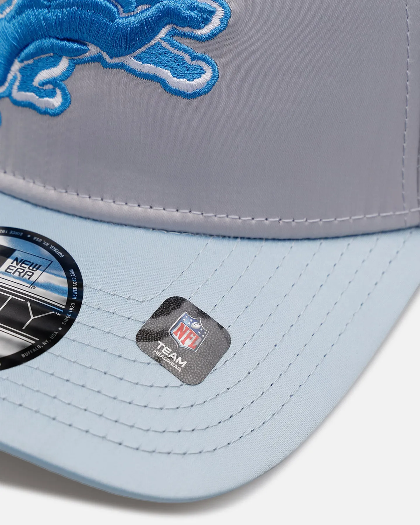 New Era Detroit Lions 'Team Color Satin' 9FORTY A-Frame Snapback Official Team Color sold by Culture Kings product image thumbnail 2