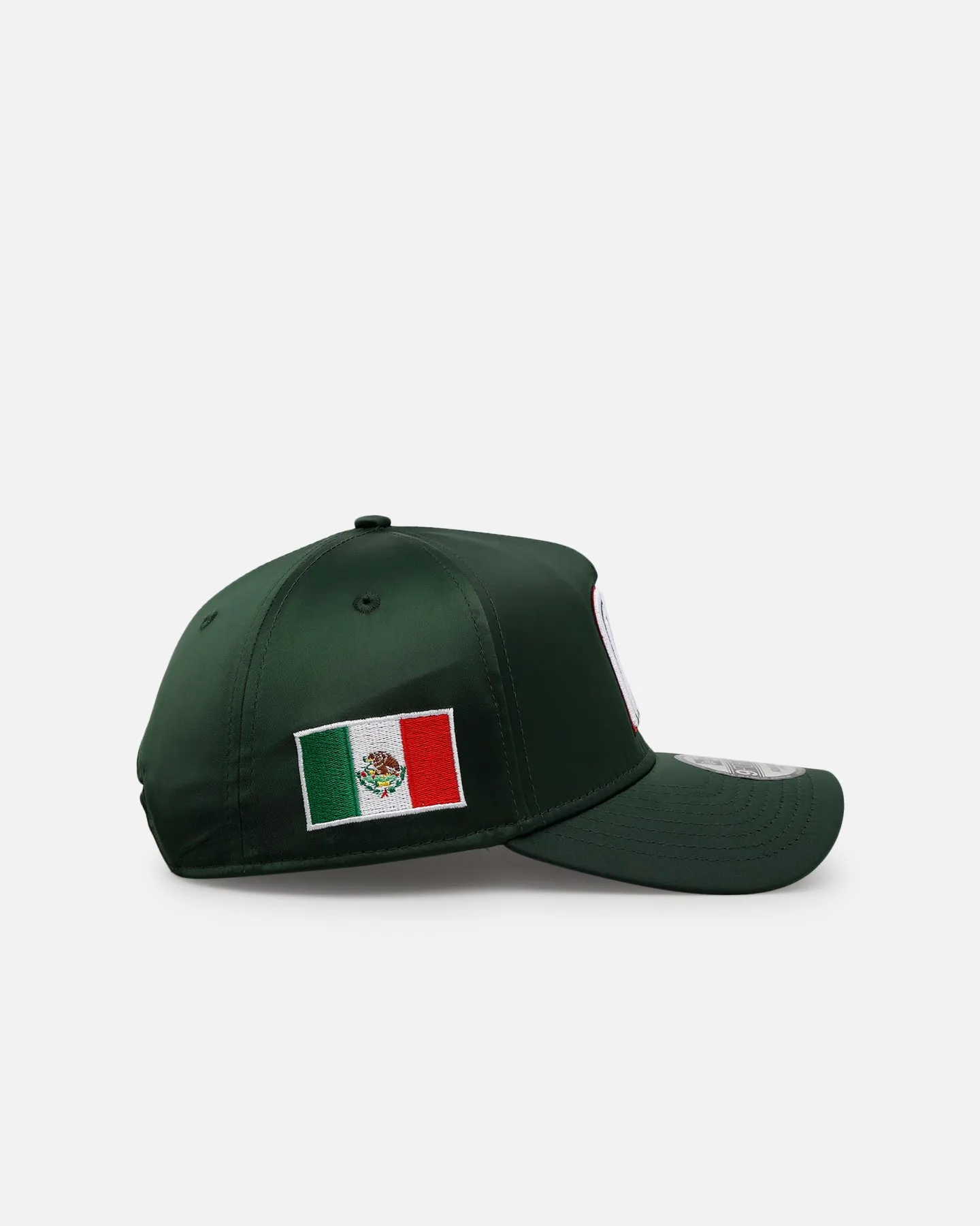 New Era Mexico National Baseball Team 'Team Color Satin' 9FORTY A-Frame Snapback Official Team Color sold by Culture Kings product image thumbnail 4