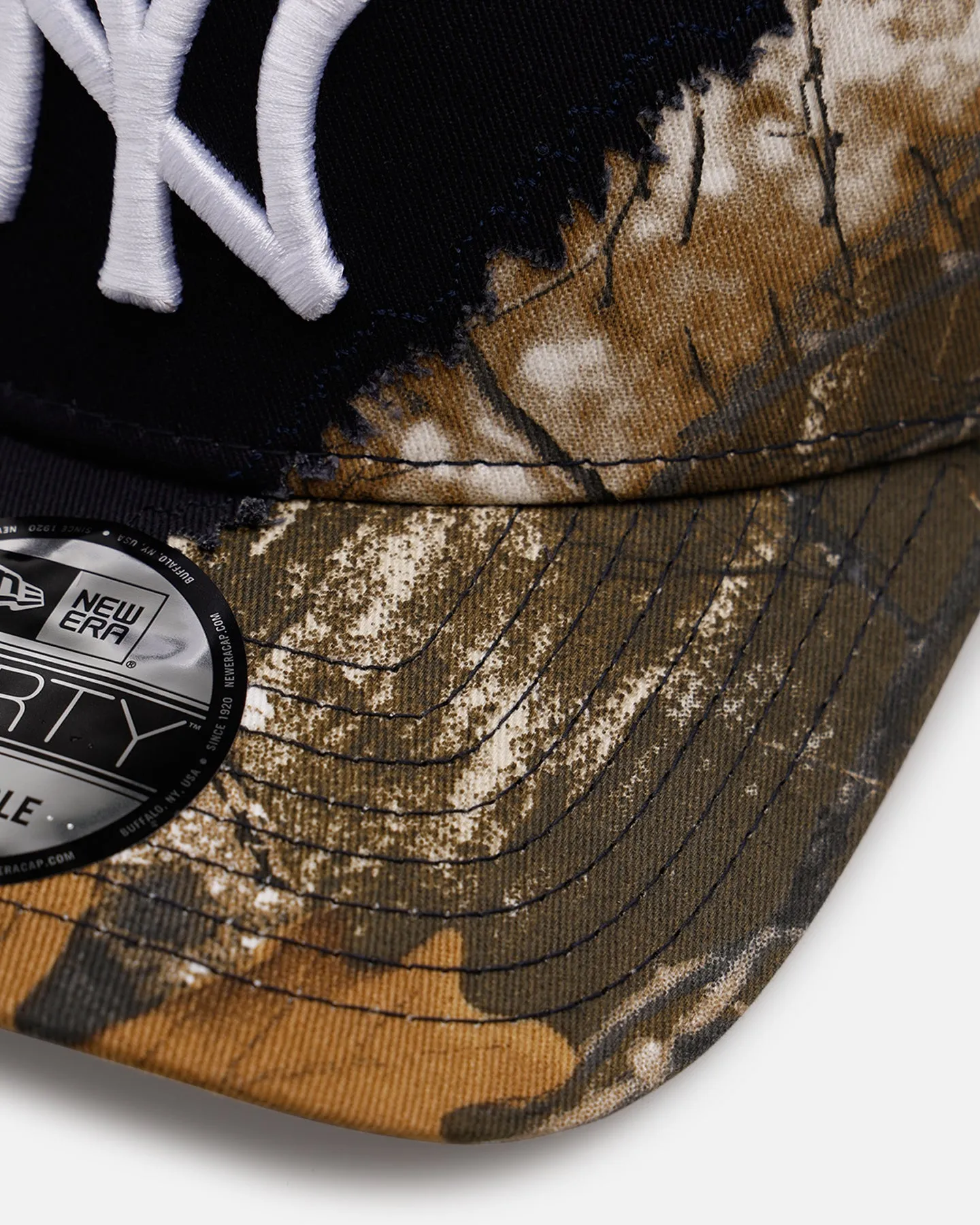 New Era New York Yankees 'Camo Tear Away' 9FORTY A-Frame Snapback Camo/Official Team Color sold by Culture Kings product image thumbnail 2
