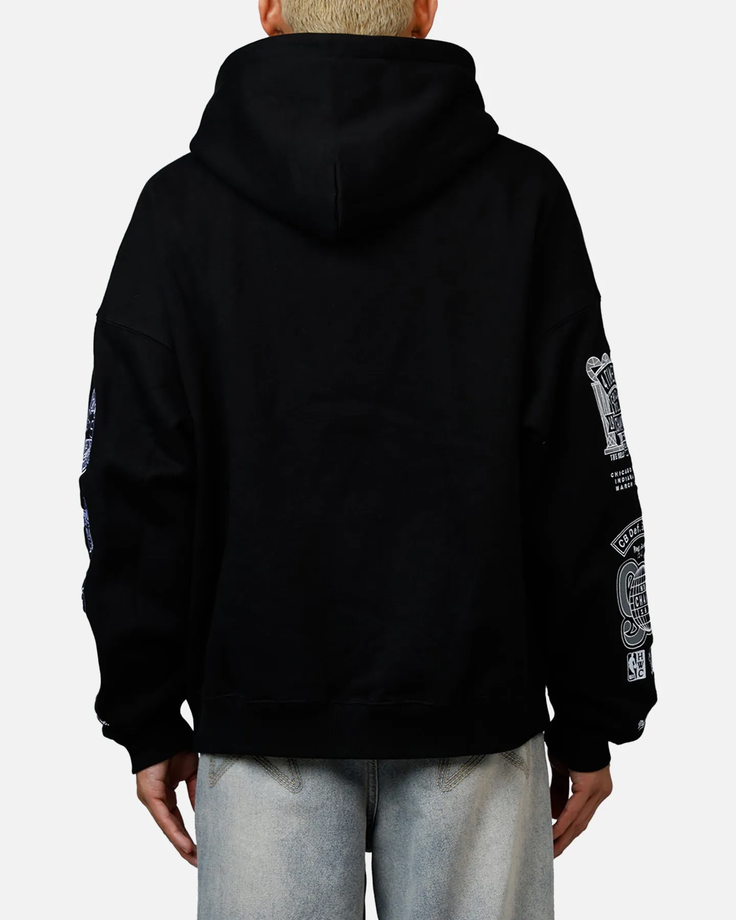 Mitchell & Ness Chicago Bulls The Best Ever Anywhere Hoodie Black sold by Culture Kings product image thumbnail 2