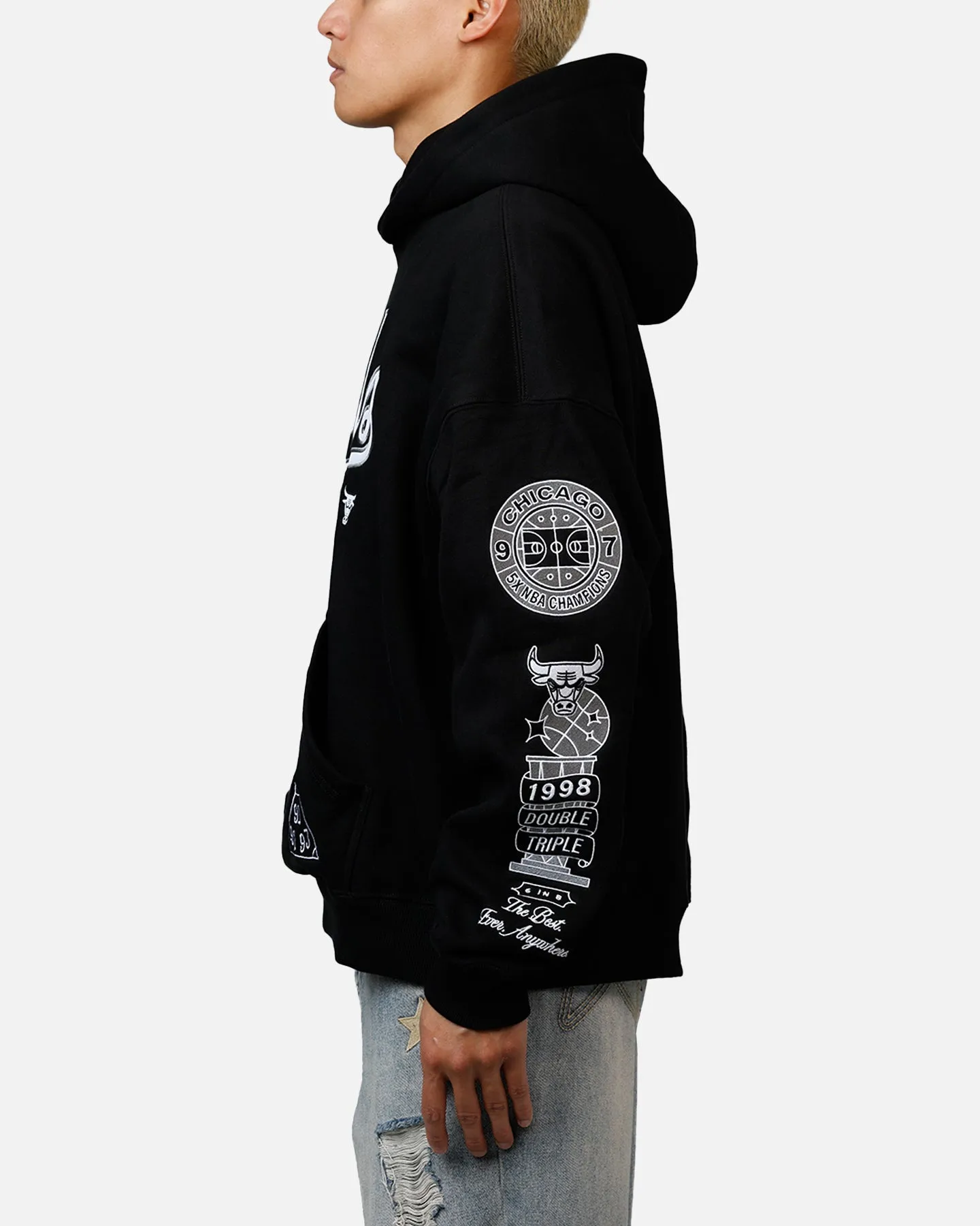 Mitchell & Ness Chicago Bulls The Best Ever Anywhere Hoodie Black sold by Culture Kings product image thumbnail 5