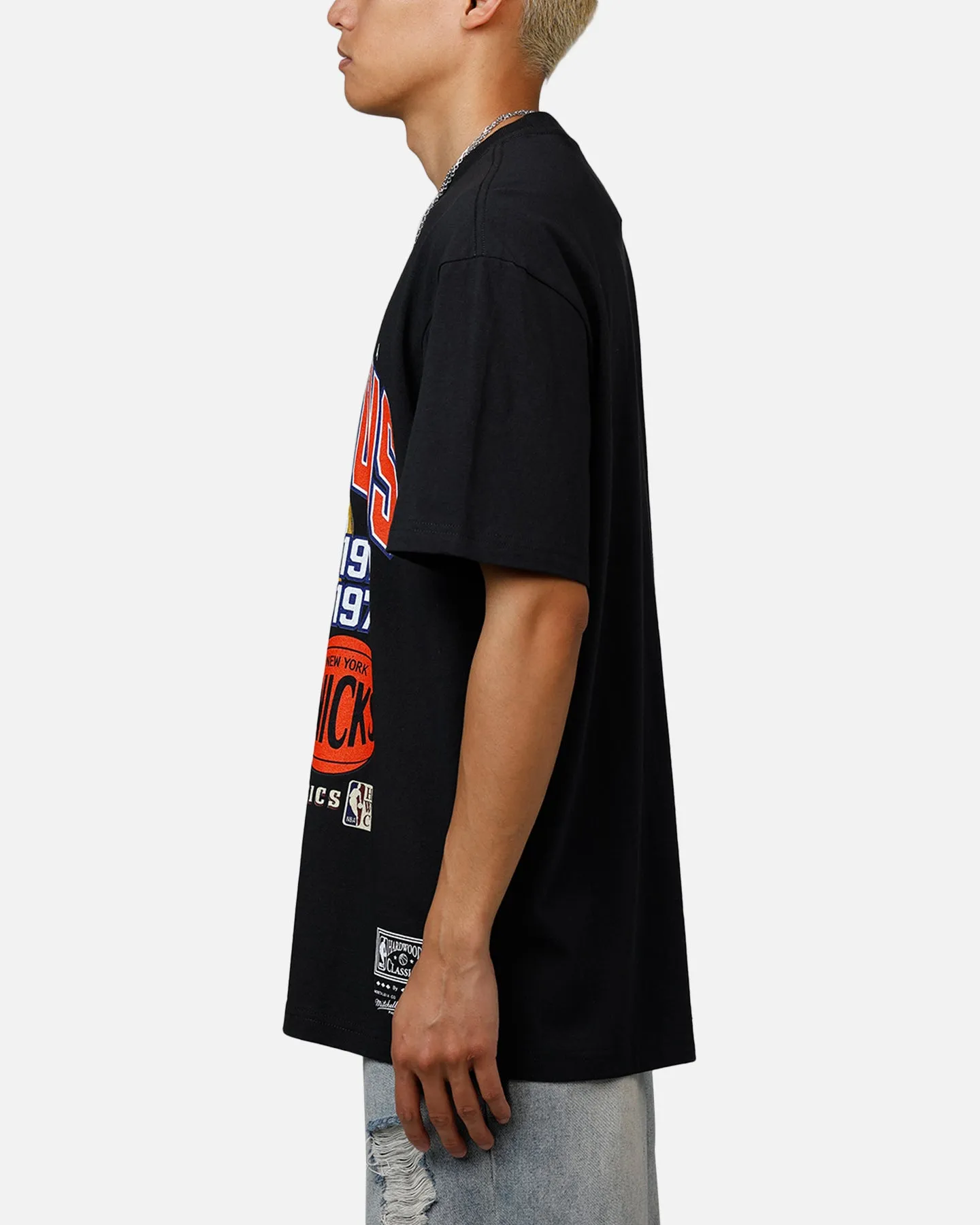 Mitchell & Ness New York Knicks 2-Time T-Shirt Faded Black sold by Culture Kings product image thumbnail 5