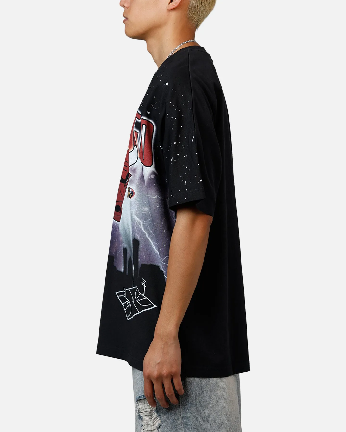 Mitchell & Ness Chicago Bulls Skyline T-Shirt Faded Black sold by Culture Kings product image thumbnail 5