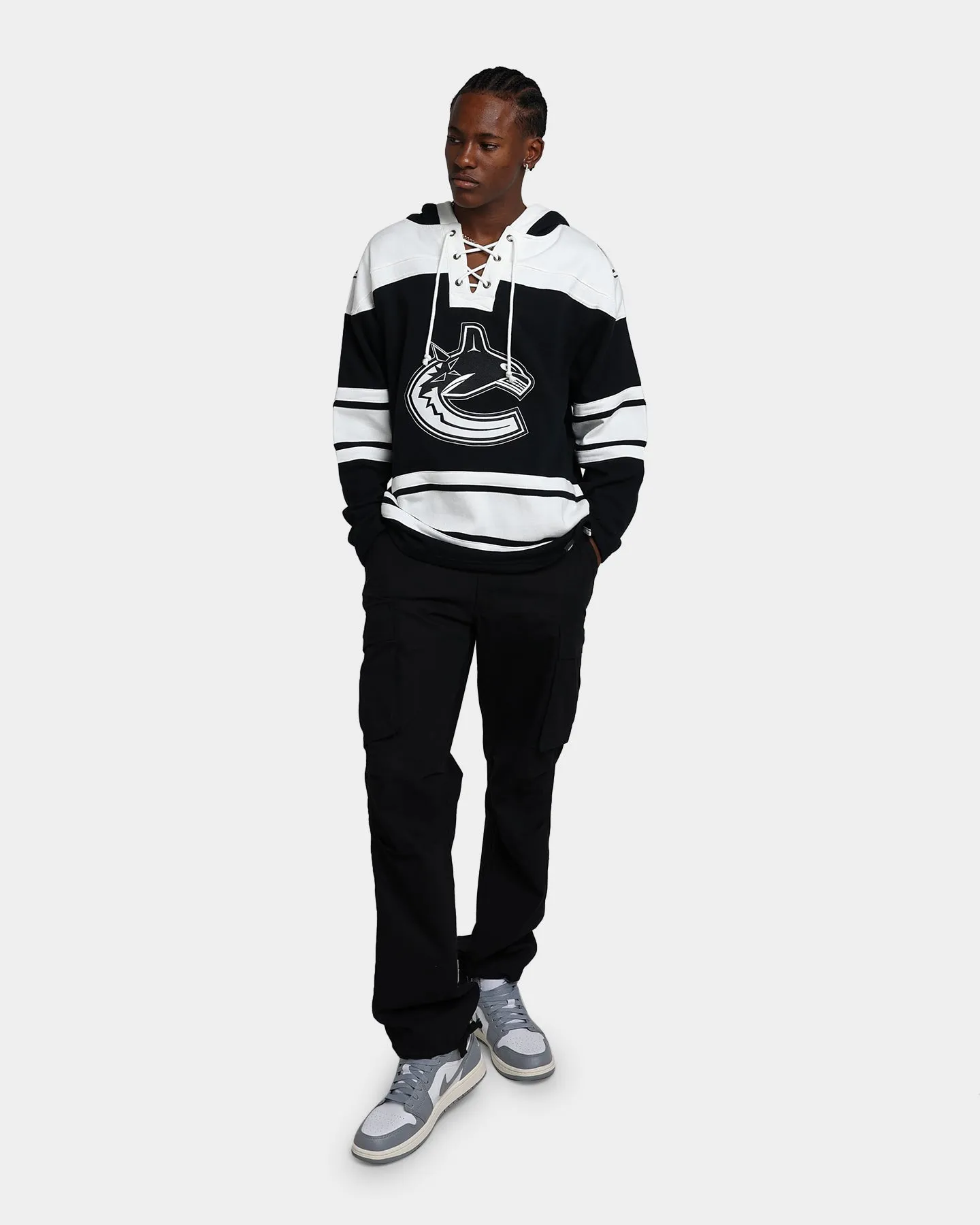 47 Brand Vancouver Canucks Superior Lacer Hoodie Jet Black sold by Culture Kings product image thumbnail 2