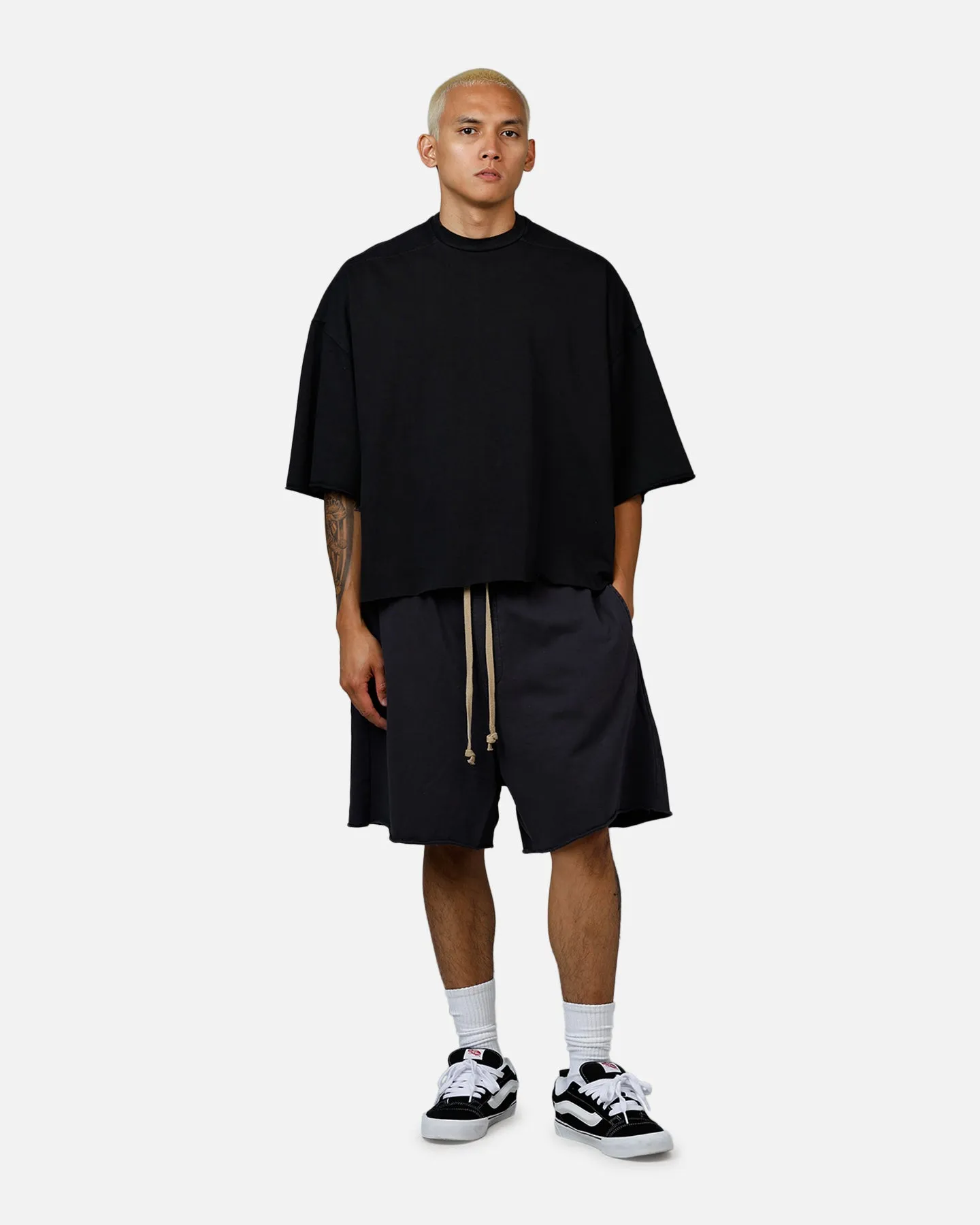 MNML Oversized Cargo Sweat Shorts Rust sold by Culture Kings product image thumbnail 2