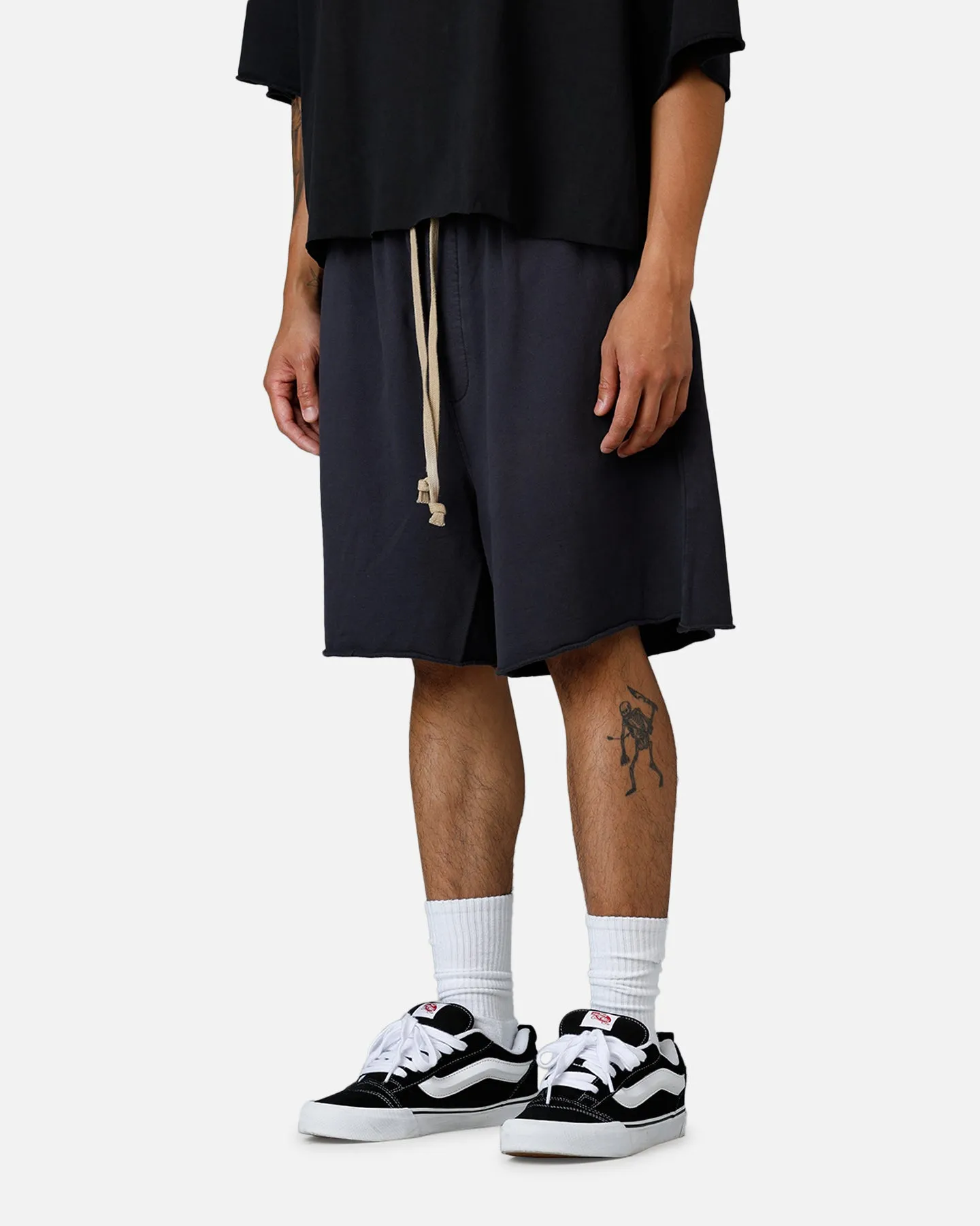 MNML Oversized Cargo Sweat Shorts Rust sold by Culture Kings product image thumbnail 4