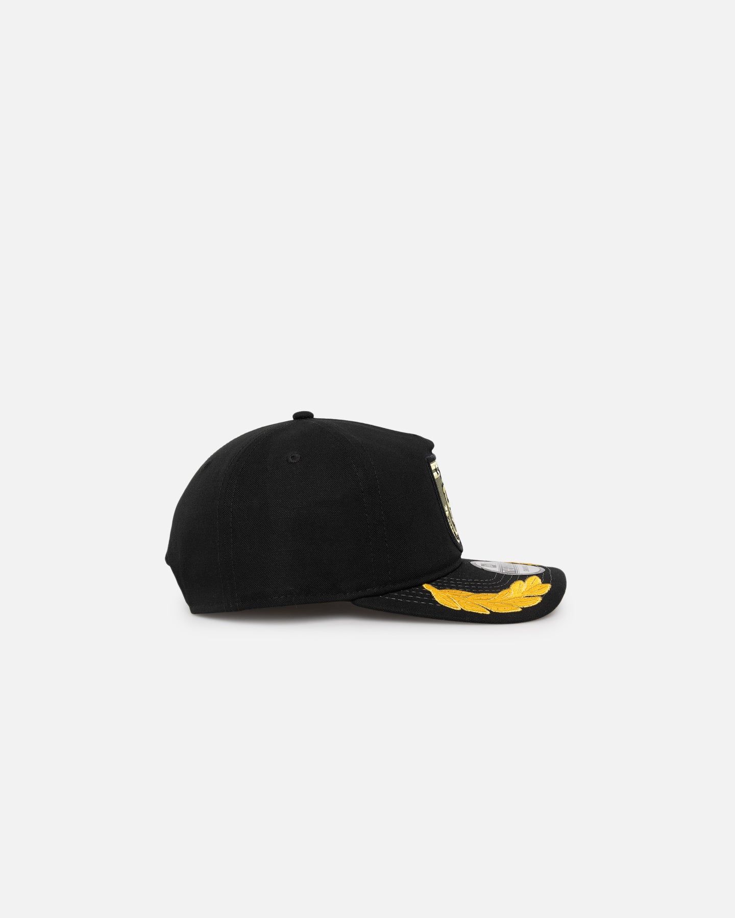 New Era Pittsburgh Pirates 'Military Patch' Pre-Curved Golfer Snapback Black sold by Culture Kings product image thumbnail 4