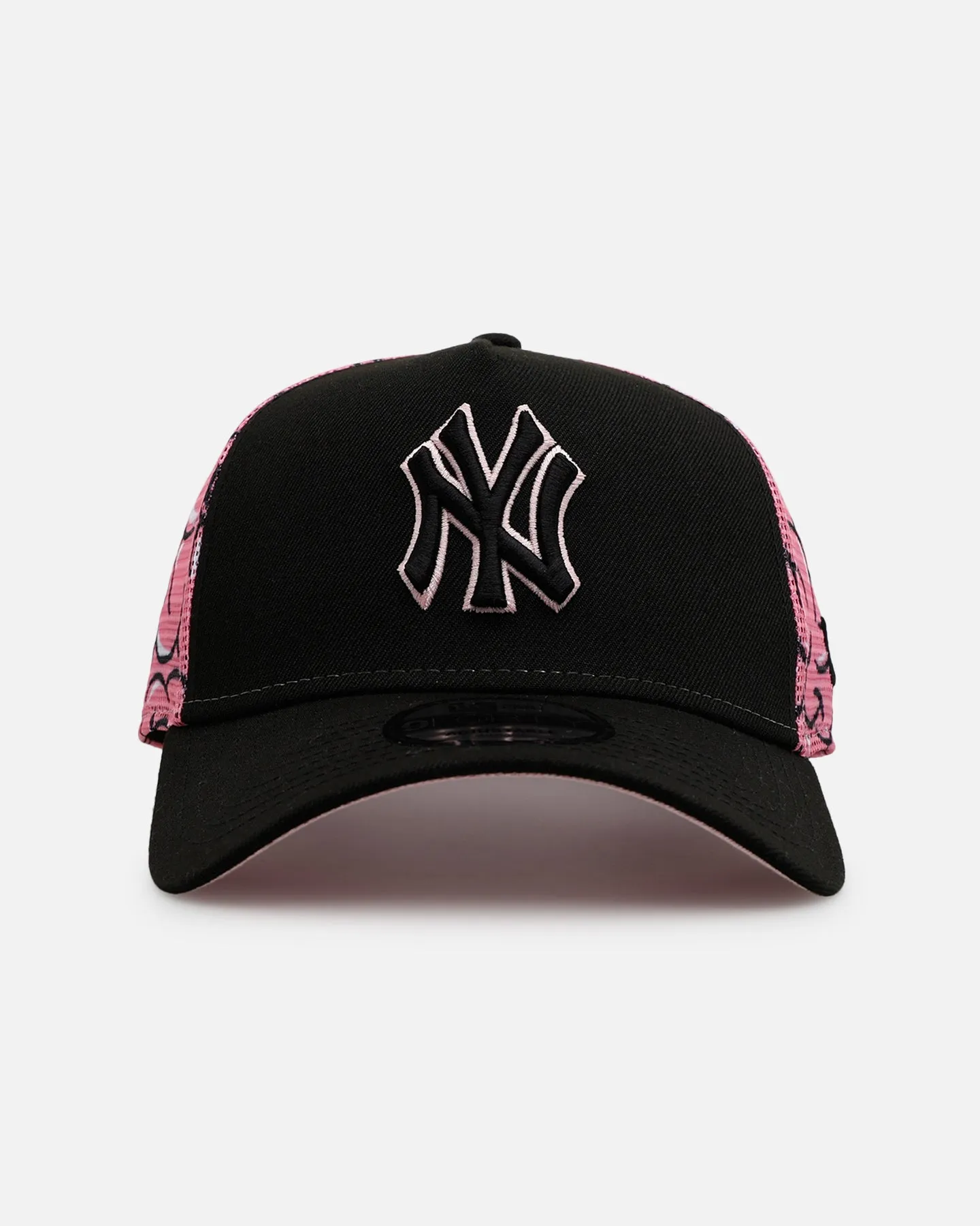 New Era New York Yankees 'Thoughtful' 9FORTY A-Frame Trucker Snapback Black/Pink sold by Culture Kings