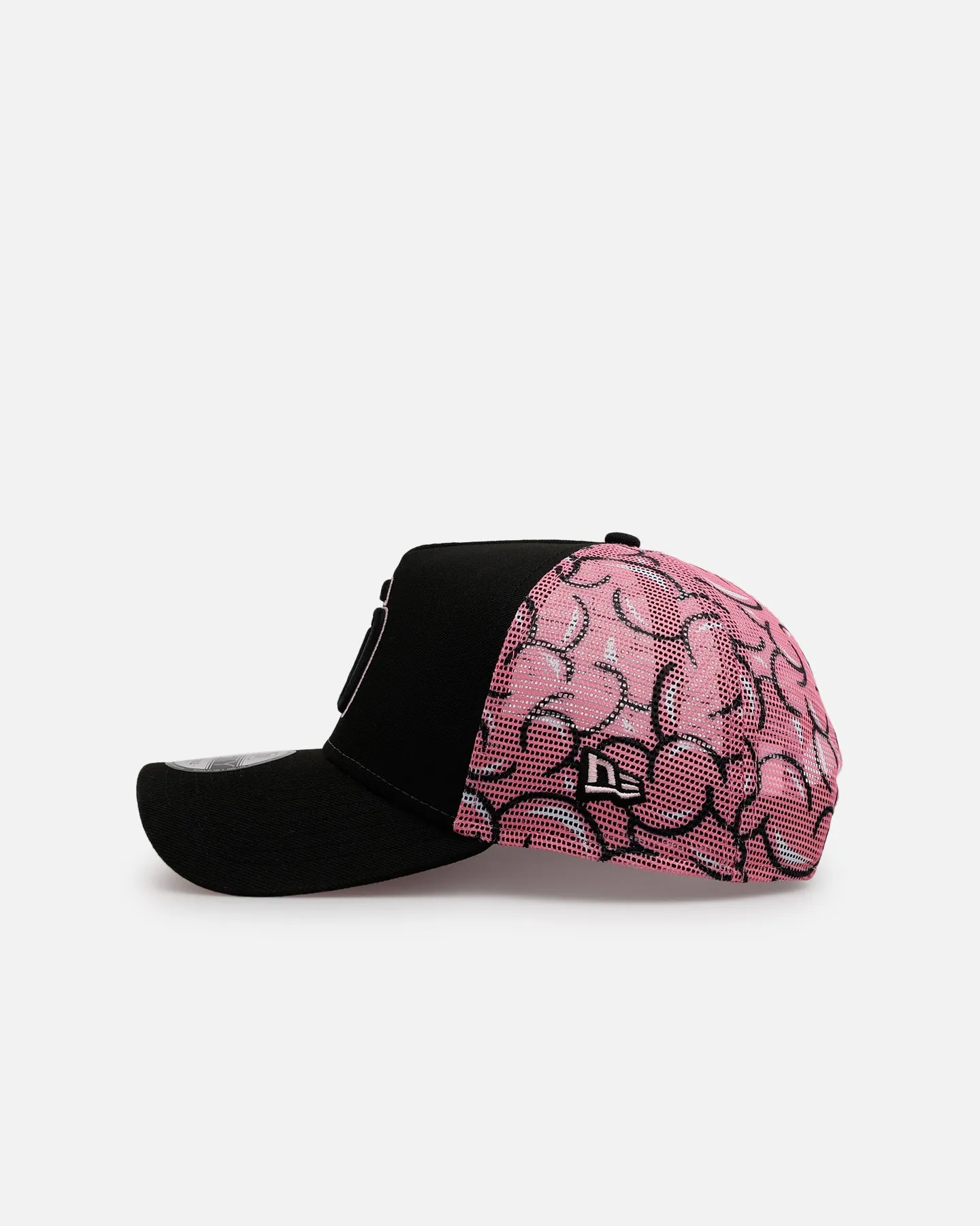 New Era San Diego Padres 'Thoughtful' 9FORTY A-Frame Trucker Snapback Black/Pink sold by Culture Kings product image thumbnail 4