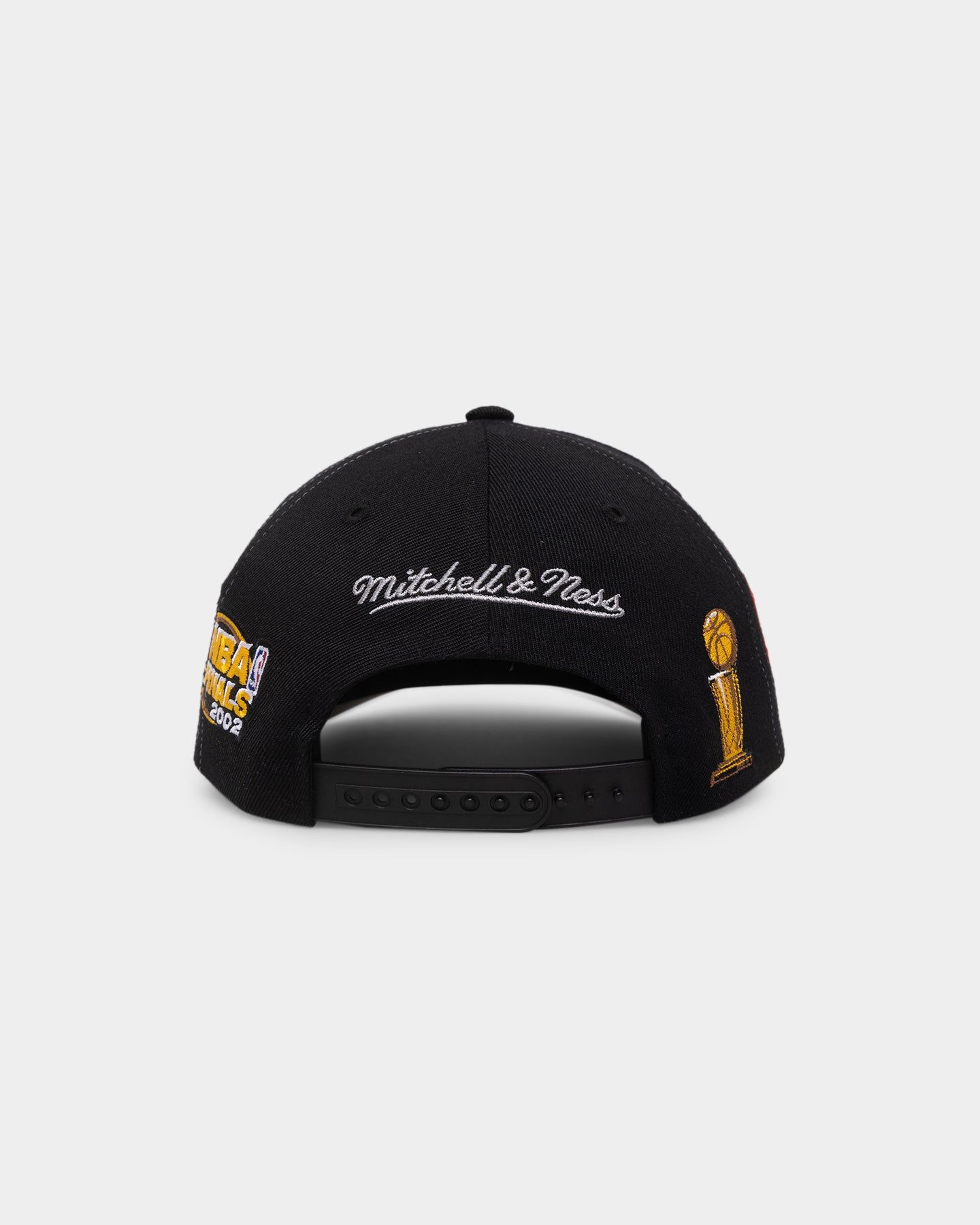 Mitchell & Ness Brooklyn Nets 'Highway' Pro Crown Snapback Black sold by Culture Kings product image thumbnail 2