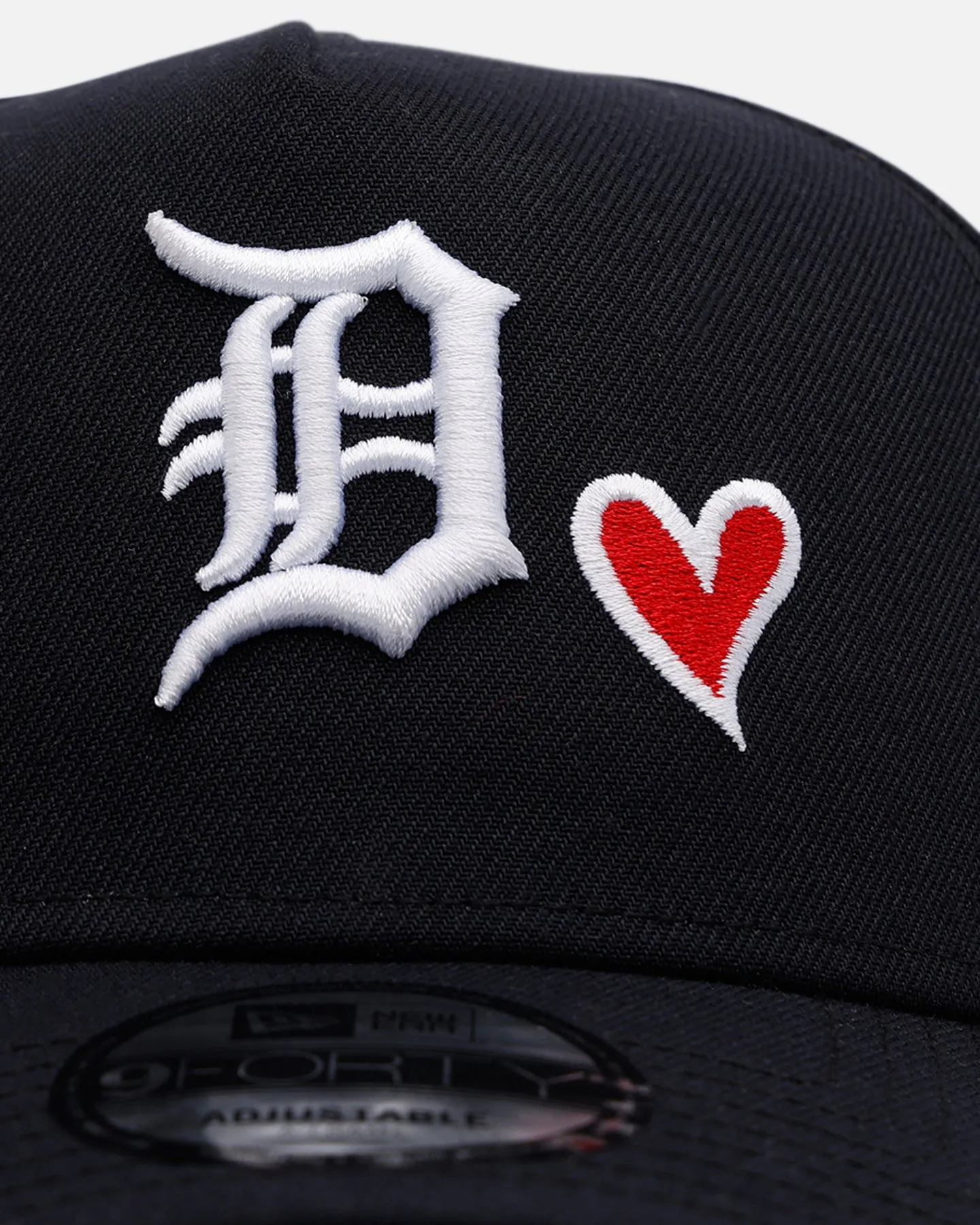 New Era Detroit Tigers 'Team Color Hearts' 9FORTY A-Frame Snapback Official Team Color sold by Culture Kings product image thumbnail 5