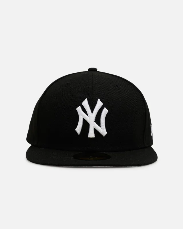 New Era New York Yankees 'Core Fitteds' 59FIFTY Fitted Black/White sold by Culture Kings