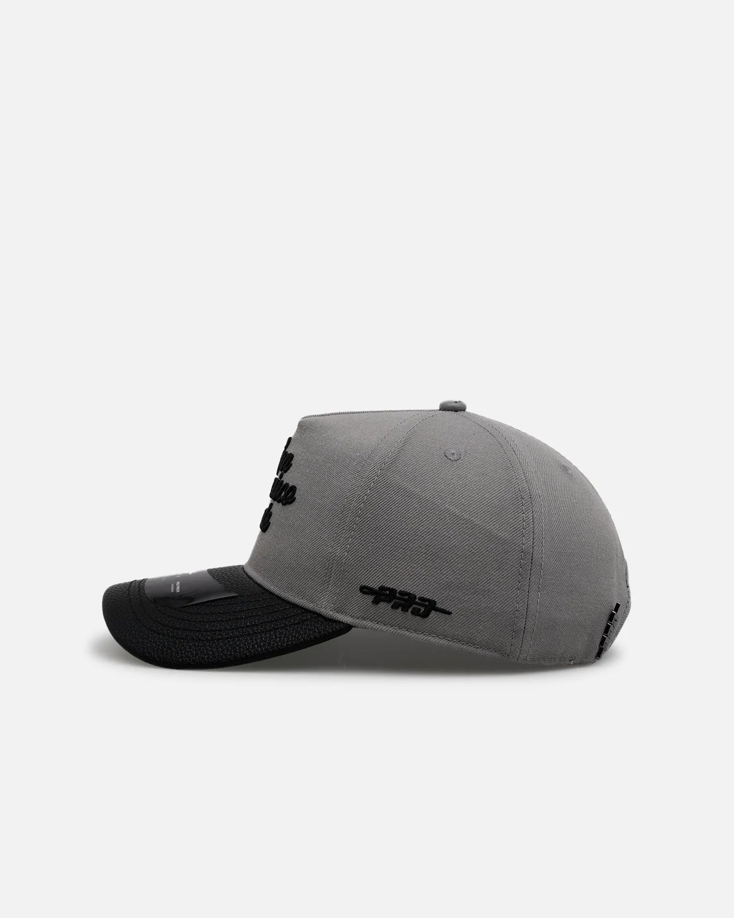 Pro Standard San Francisco Giants 'Sovenir' Pinch Front Strapback Grey/Black sold by Culture Kings product image thumbnail 5