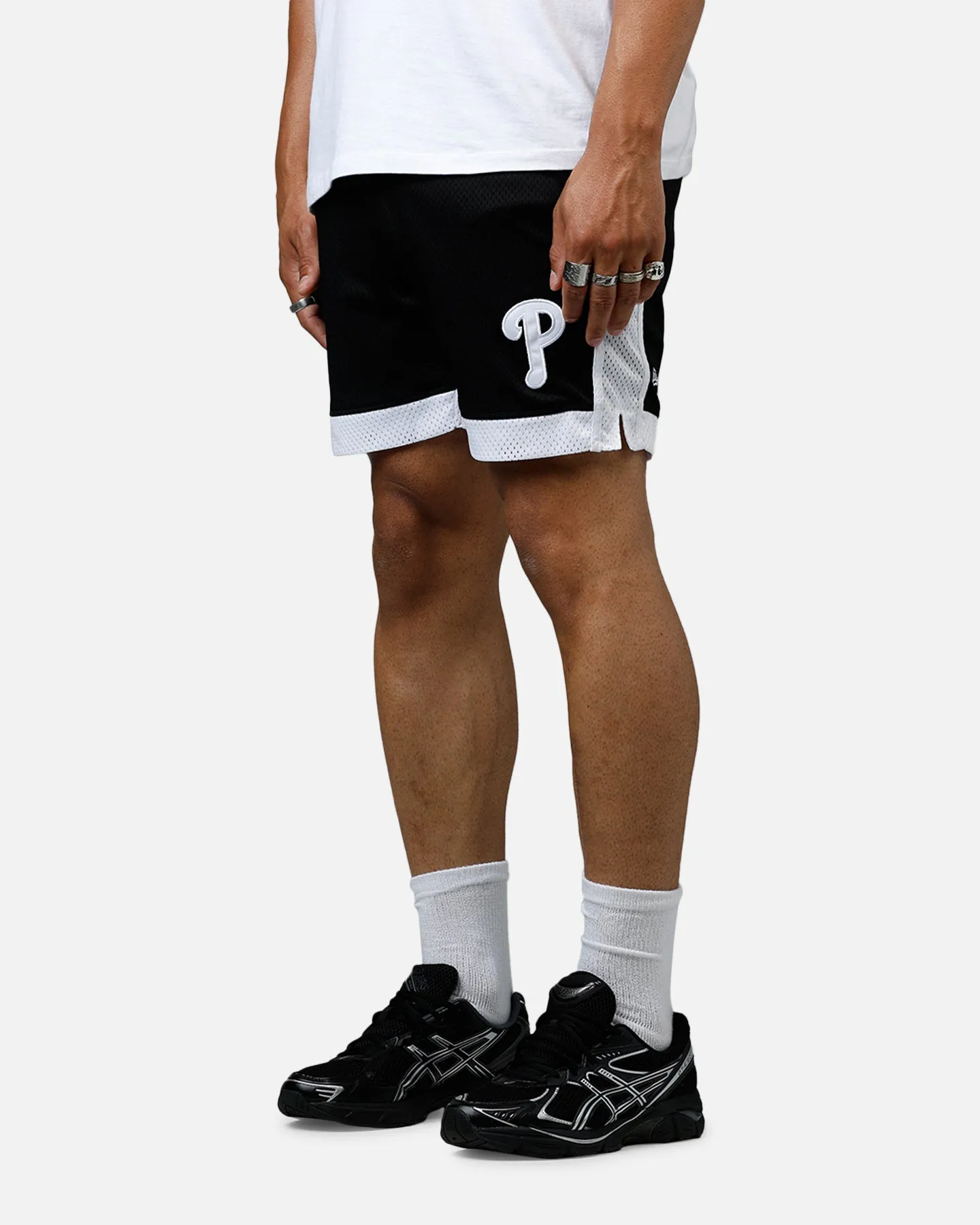 New Era Philadelphia Phillies Sport Class Shorts Black/White sold by Culture Kings product image thumbnail 4