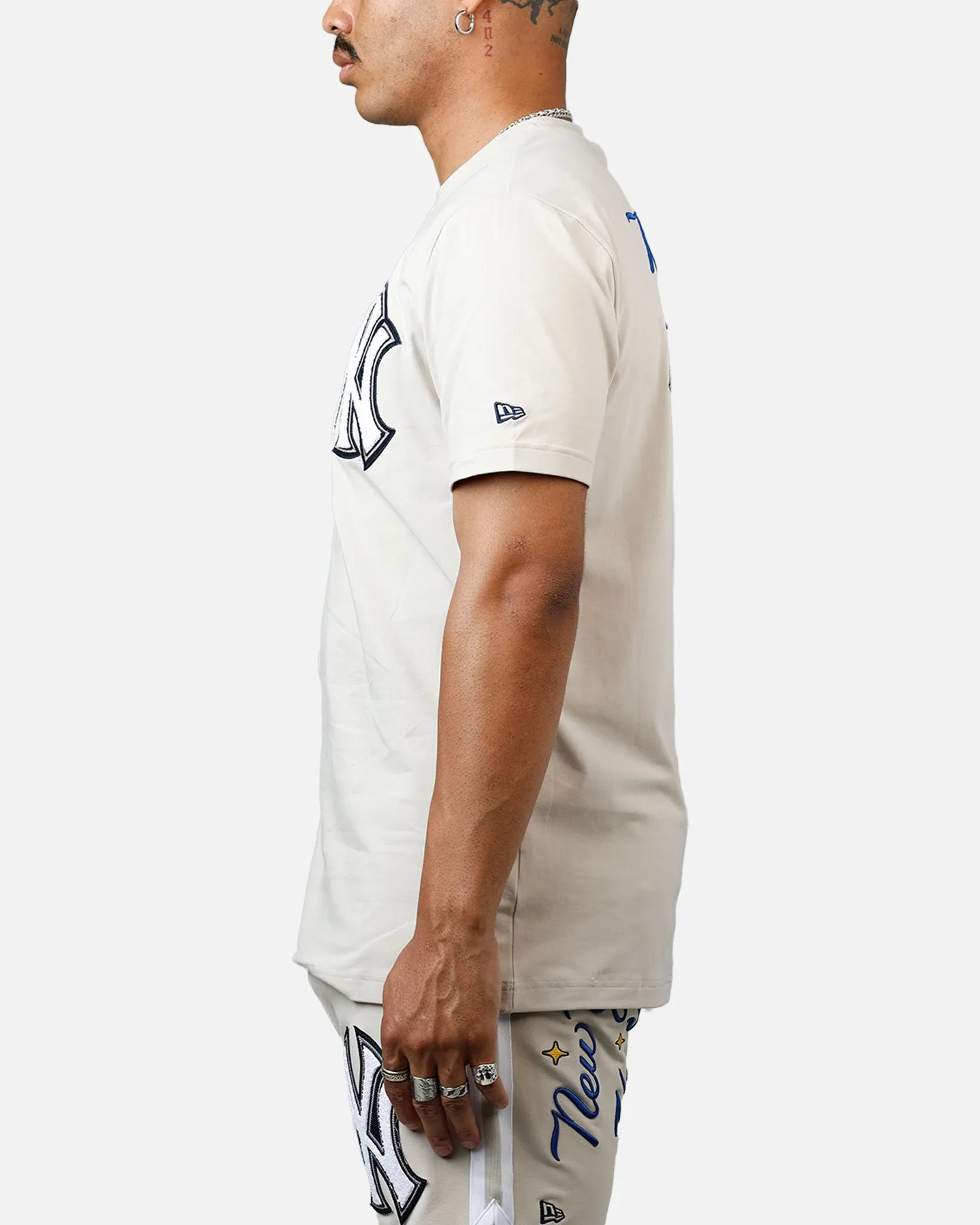 New Era New York Yankees 'Logo Select' Summer T-Shirt Stone sold by Culture Kings product image thumbnail 5