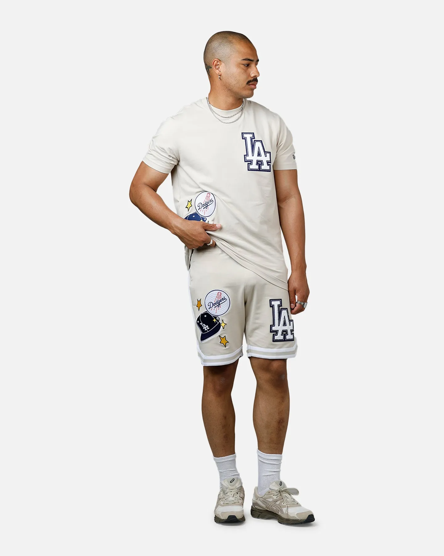 New Era Los Angeles Dodgers 'Logo Select' Summer T-Shirt Stone sold by Culture Kings product image thumbnail 3