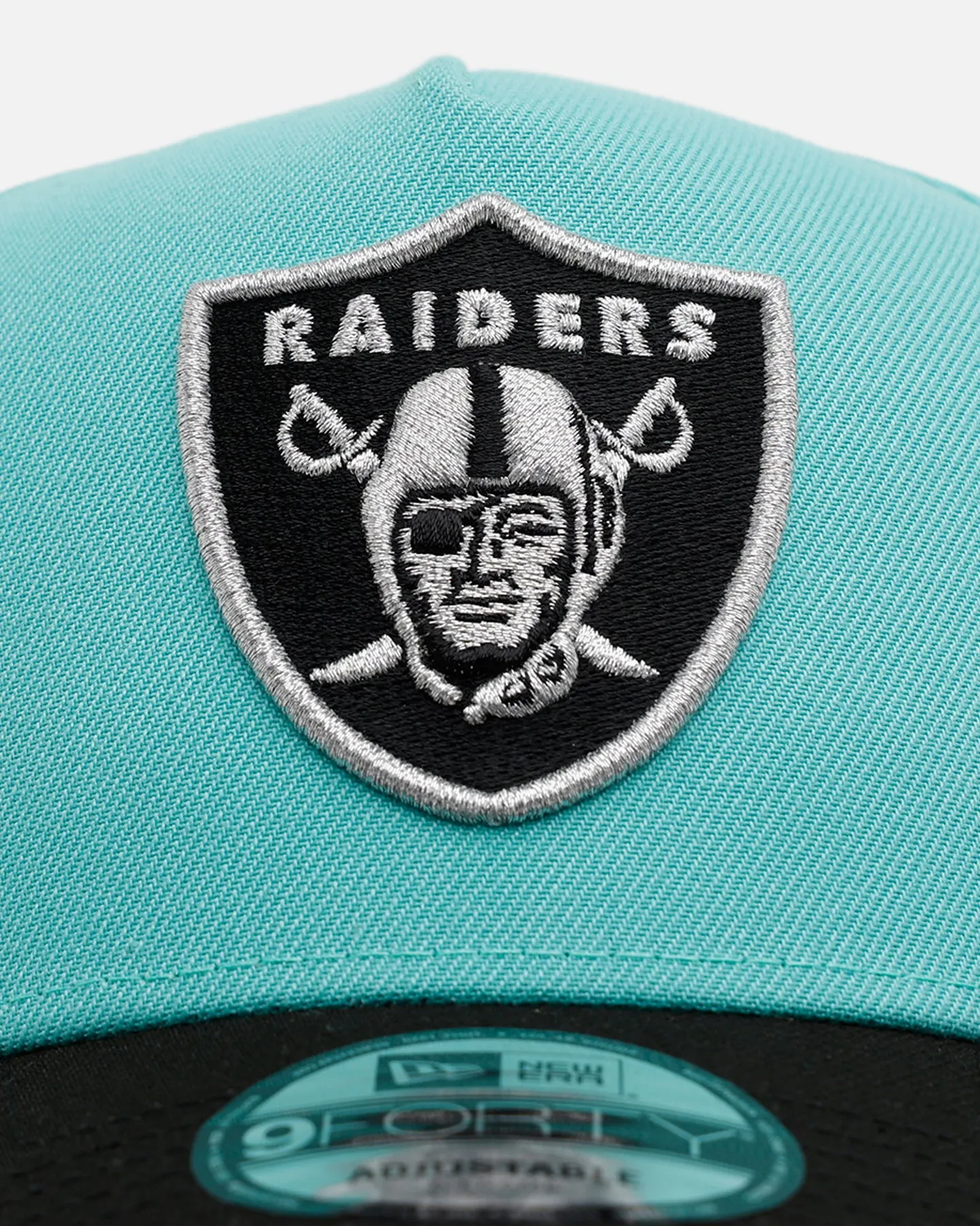 New Era Las Vegas Raiders 'Diamonds Are Forever' 9FORTY A-Frame Snapback Mint sold by Culture Kings product image thumbnail 5