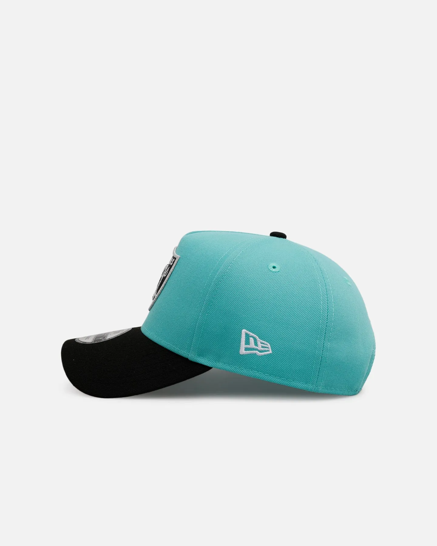 New Era Las Vegas Raiders 'Diamonds Are Forever' 9FORTY A-Frame Snapback Mint sold by Culture Kings product image thumbnail 4